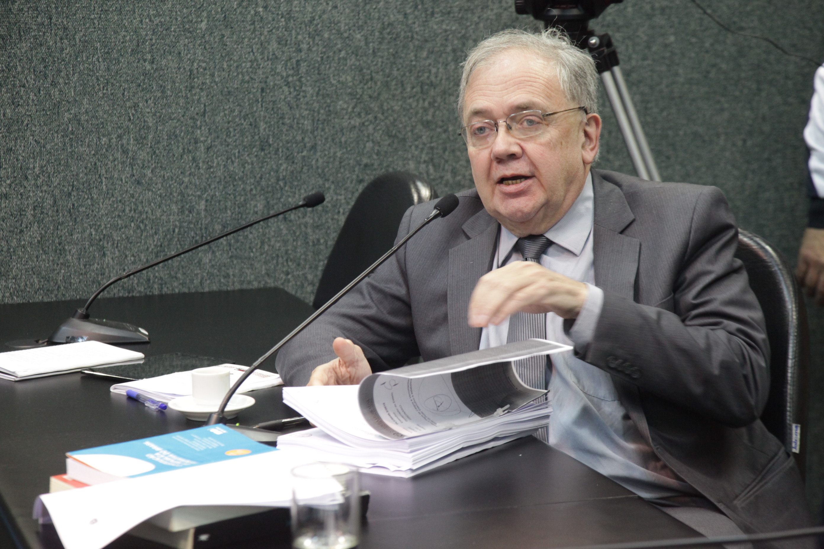 Reunião Conjunta - Finanças e Trabalho.