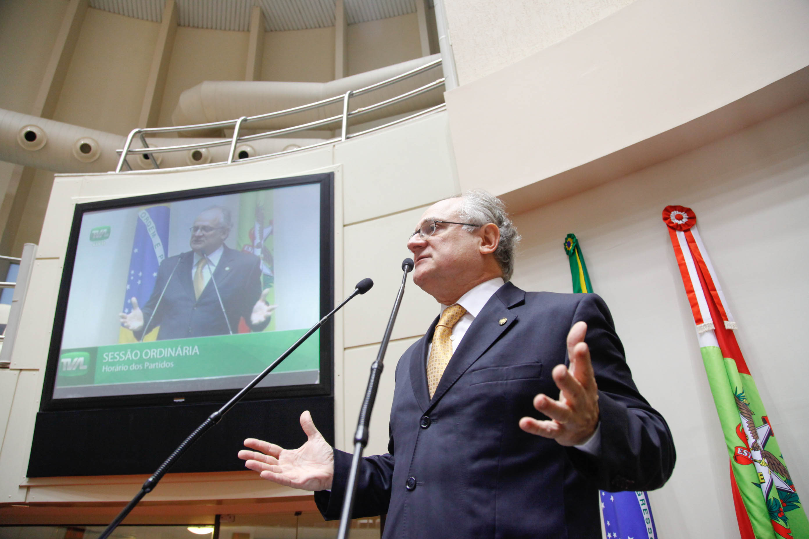 Deputado Vicente Caropreso (PSDB) em Sessão Ordinária