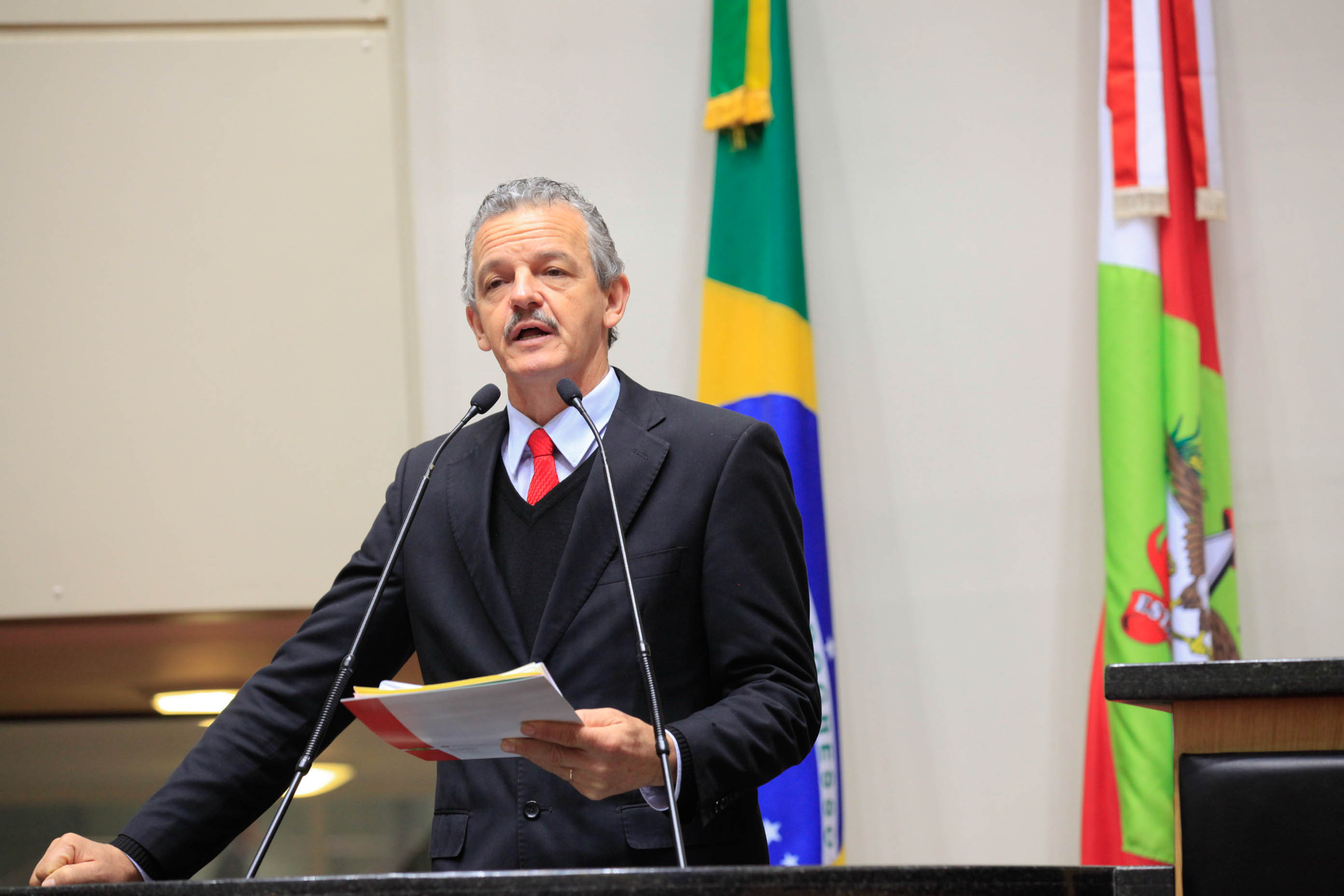 Deputado Dirceu Dresch (PT) em Sessão Ordinária
