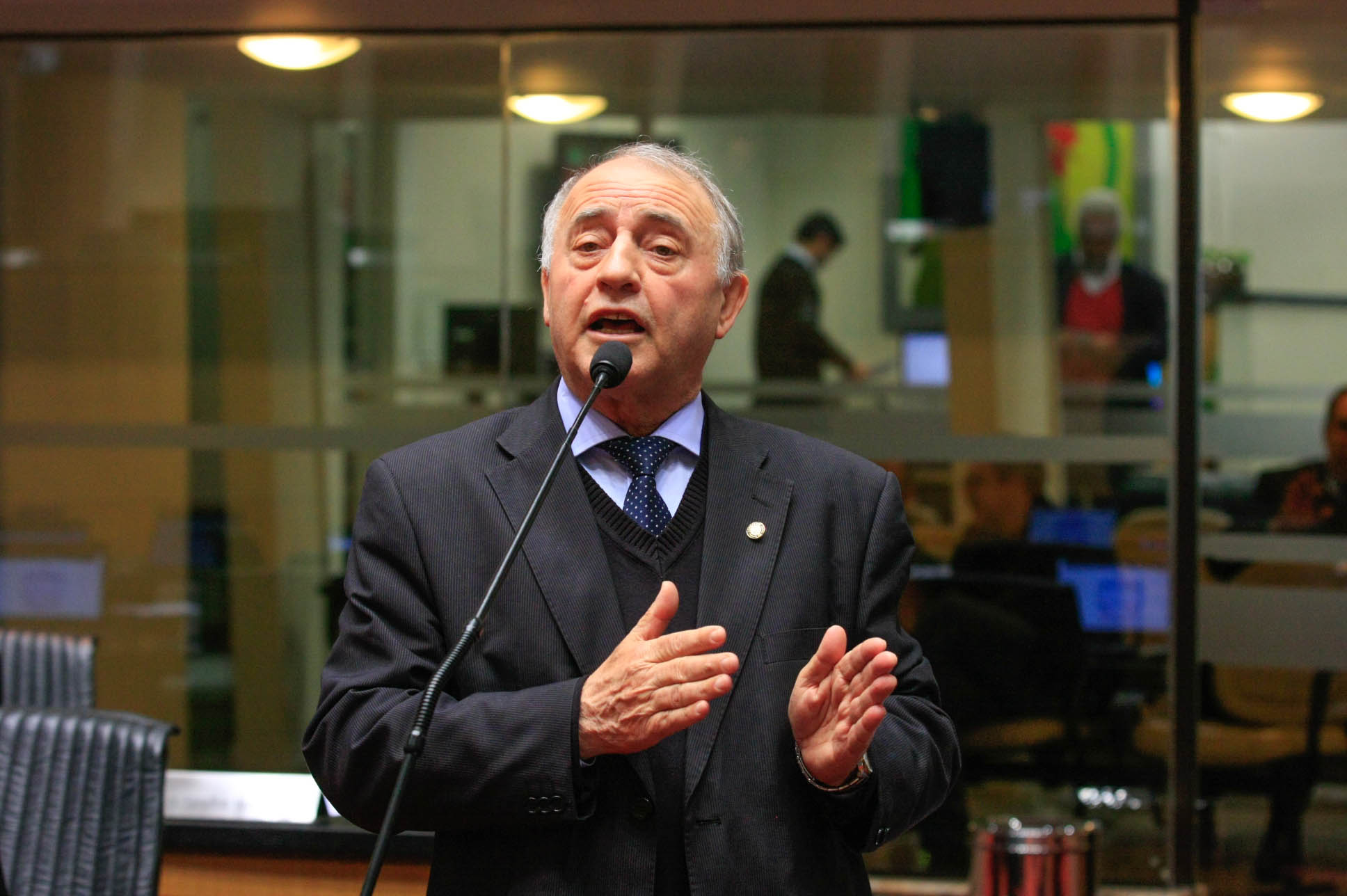 Deputado Natalino Lazare (PR) em Sessão Ordinária