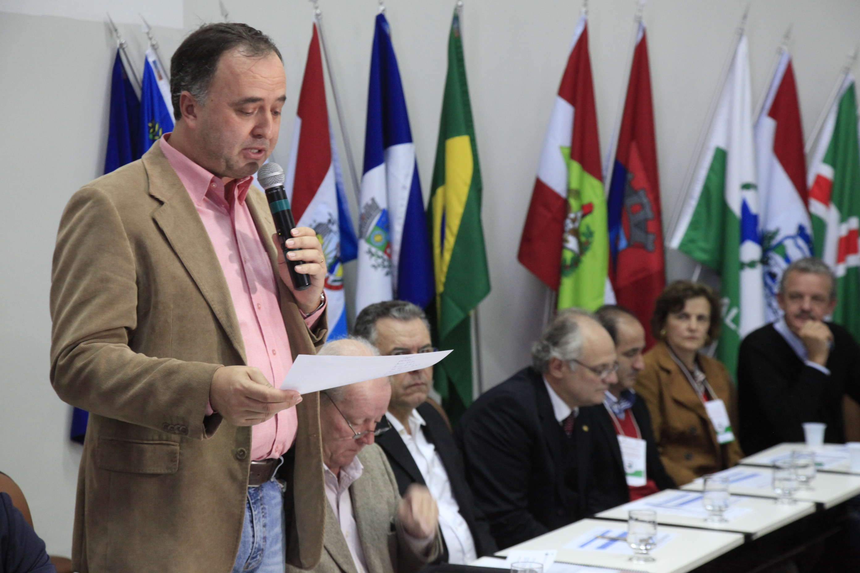 Audiência Pública Regional - Lei de Diretrizes Orçamentárias (LDO) 2016 para a Lei Orçamentária Anual (LOA) 2017 - Joinville/SC. Deputado Kennedy Nunes (PSD)