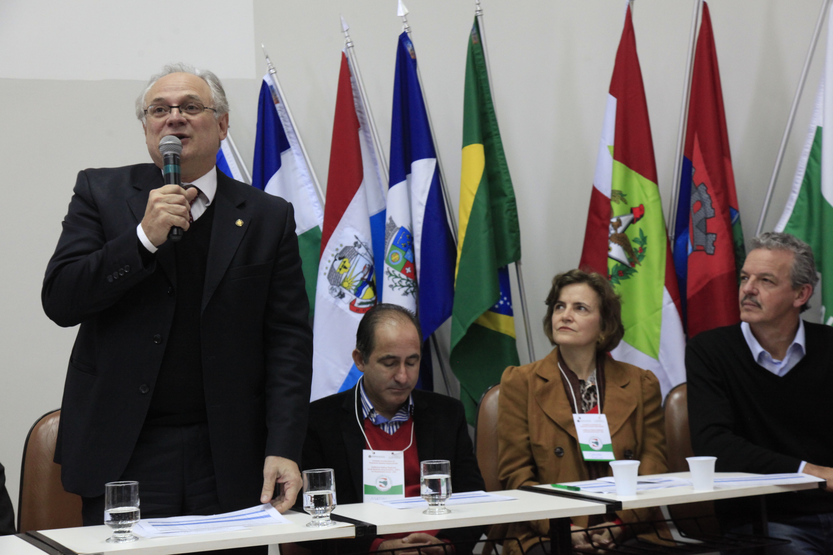 Audiência Pública Regional - Lei de Diretrizes Orçamentárias (LDO) 2016 para a Lei Orçamentária Anual (LOA) 2017 - Joinville/SC. Deputado Vicente Caropreso  (PSDB)