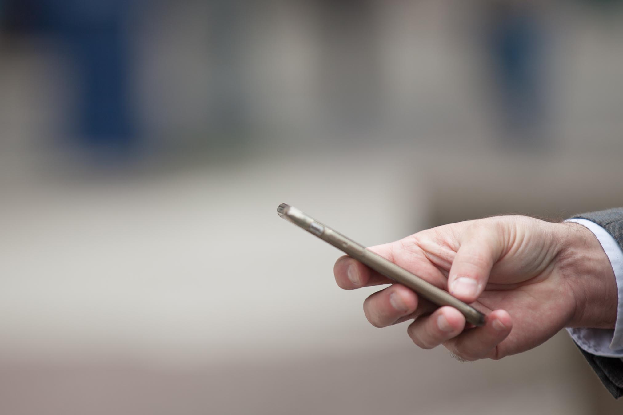 O uso do celular e os prejuízos à saúde