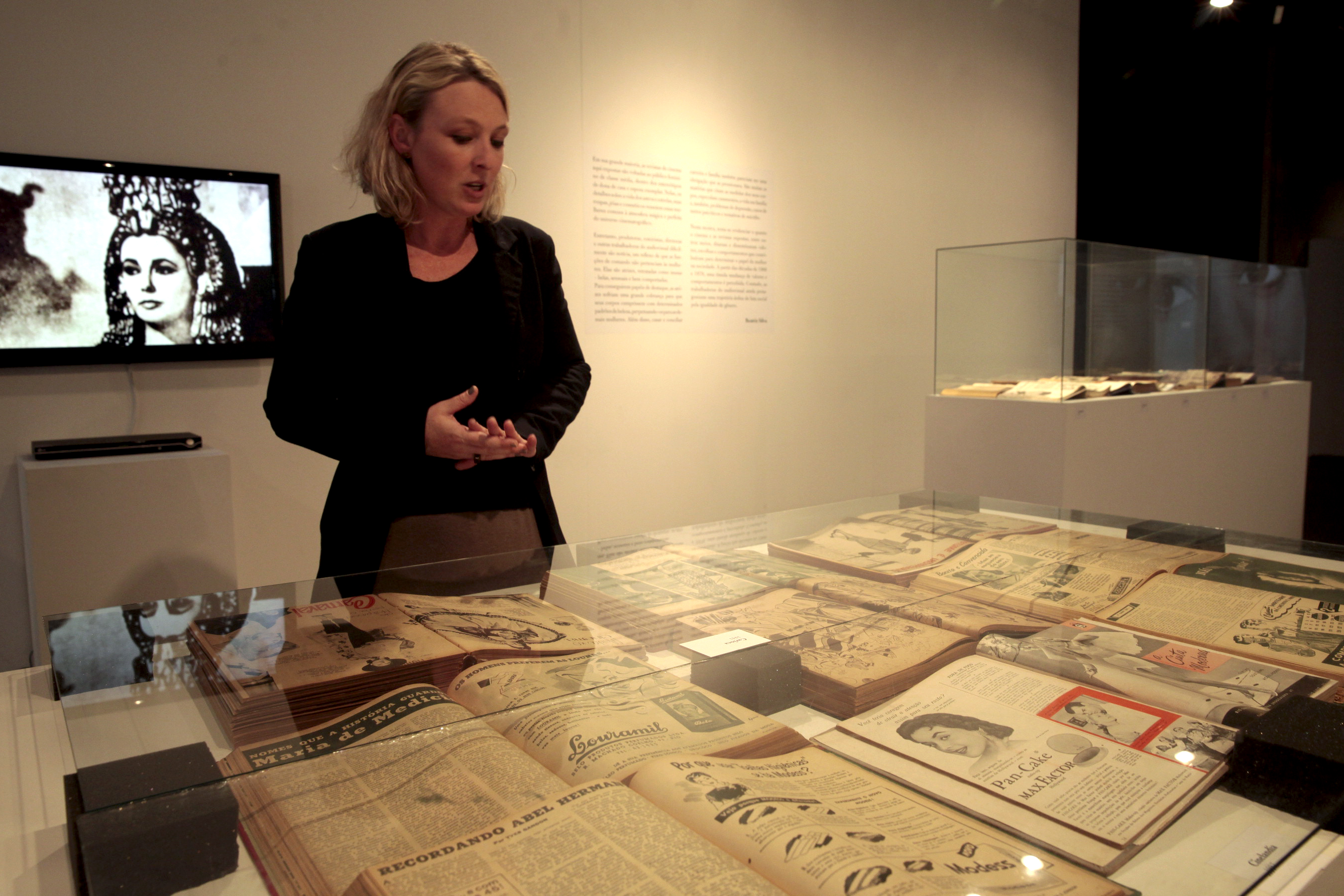 Exposição Revistas de Cinema - Museu da Imagem e do Som de Santa Catarina (MIS/SC). Ana Ligia Becker.