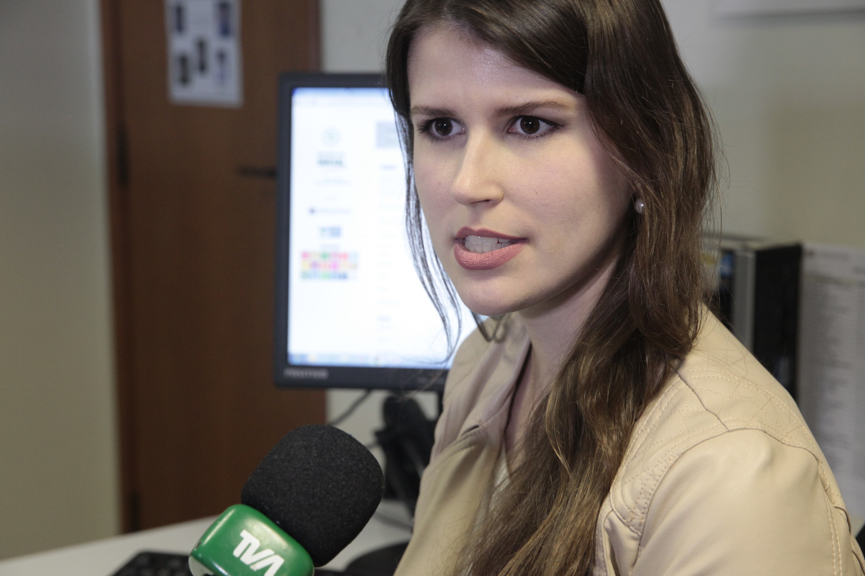 Responsabilidade Social.  Ana Júlia Thiesen.