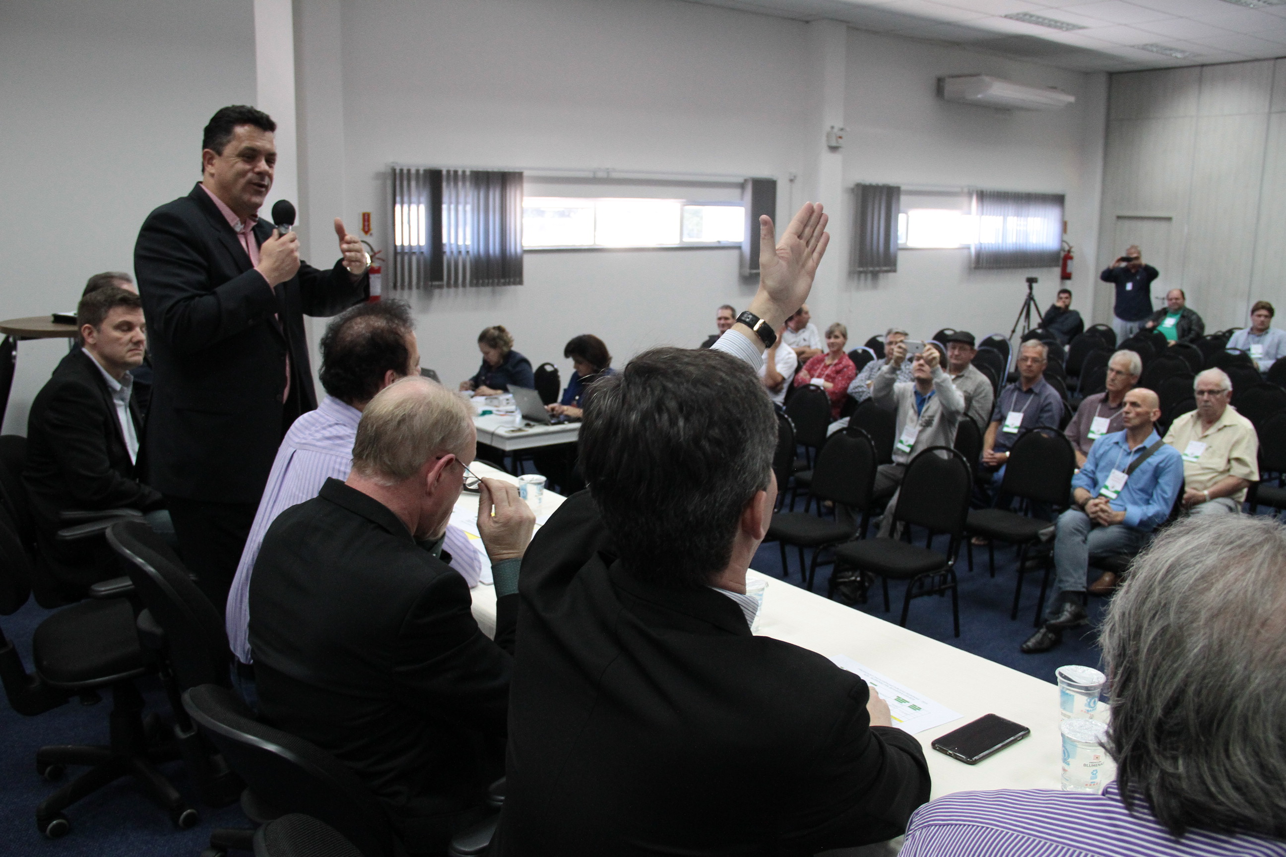 Audiência Pública Regional - Blumenau. Deputado Ivan Naatz (PDT)
