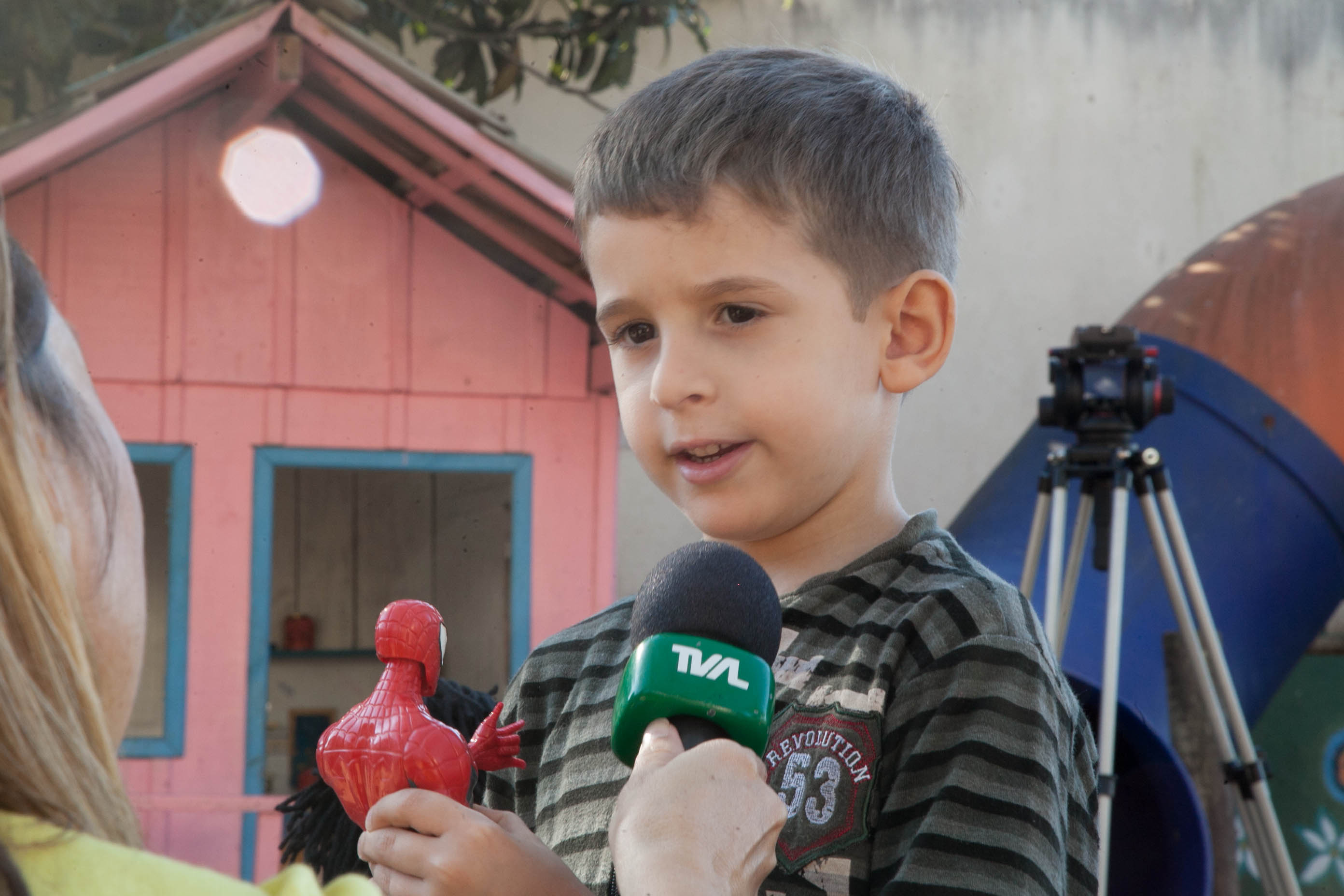 Creche ensina a história local através da música.