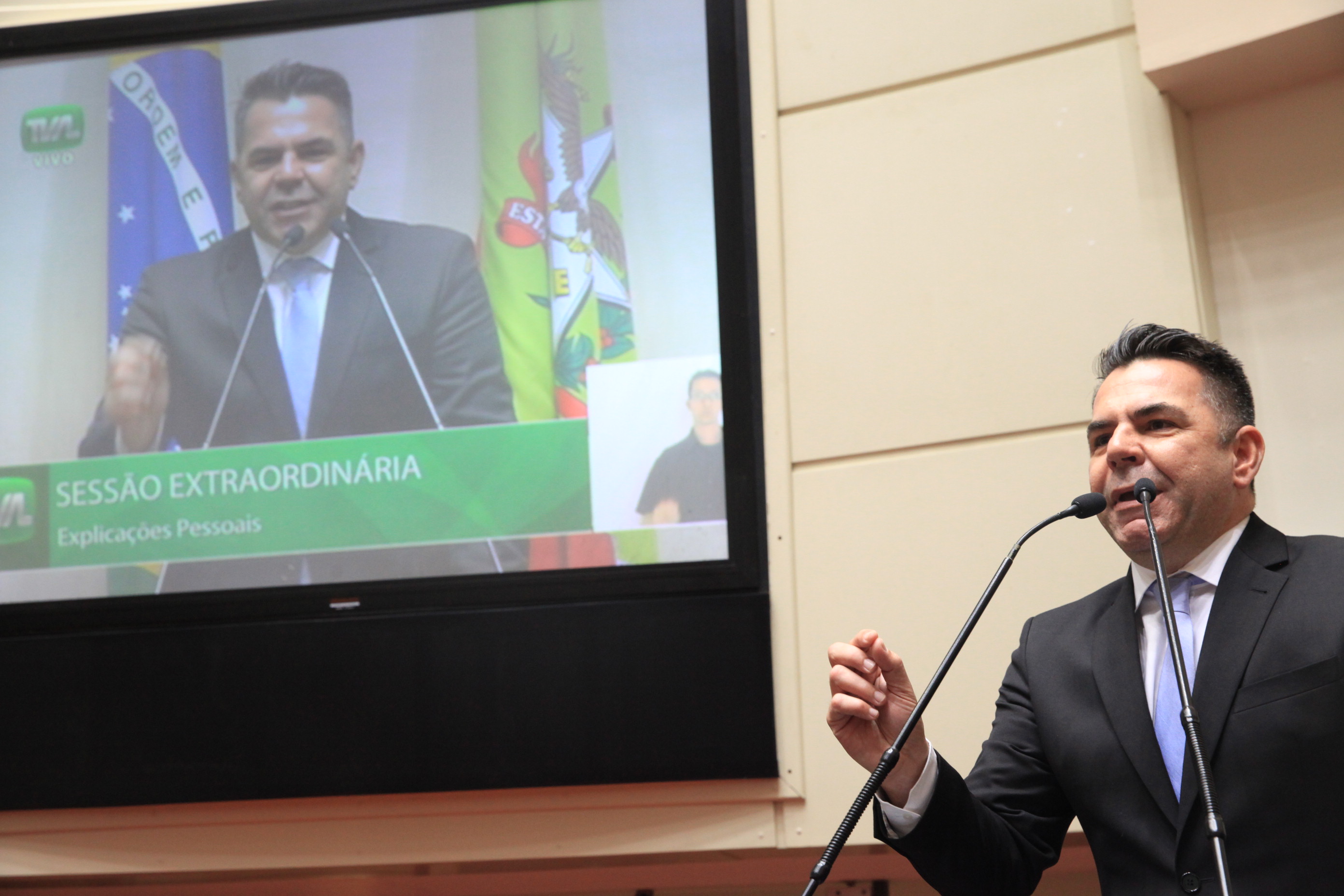 Sessão Ordinária. Deputado Luiz Fernando Vampiro (PMDB)