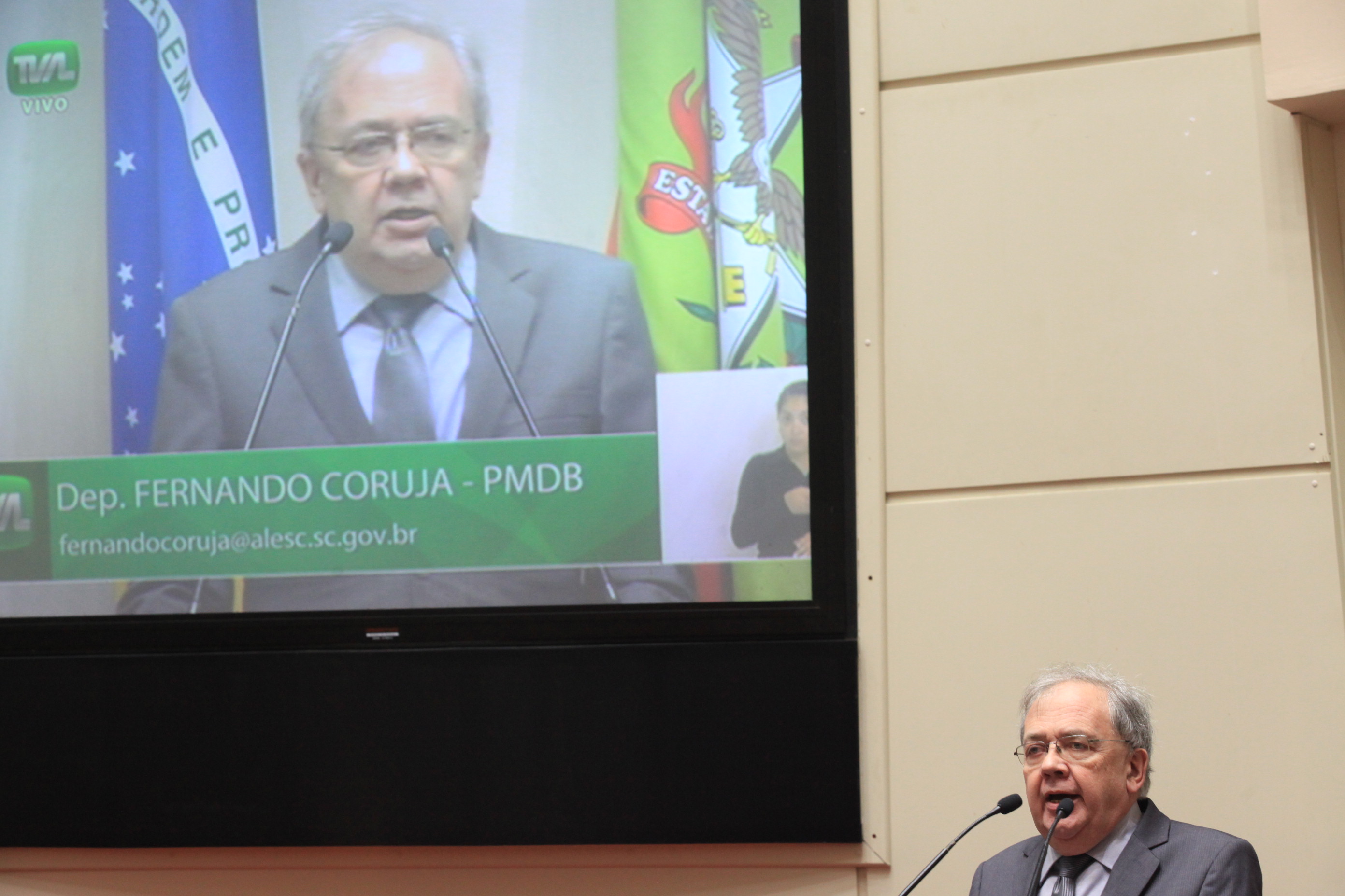 Sessão Ordinária. Deputado Fernando Coruja (PMDB).