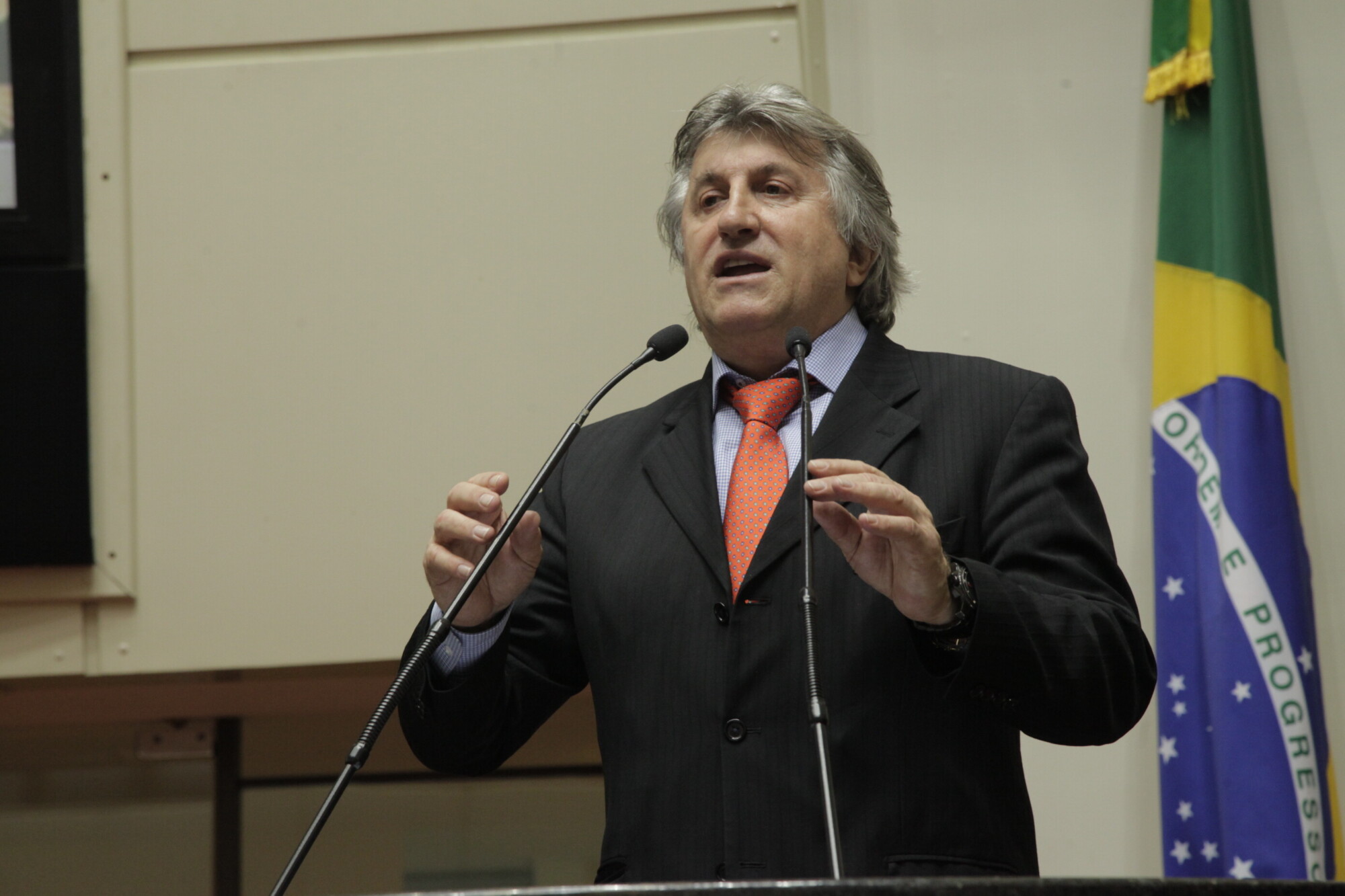 Deputado Leonel Pavan