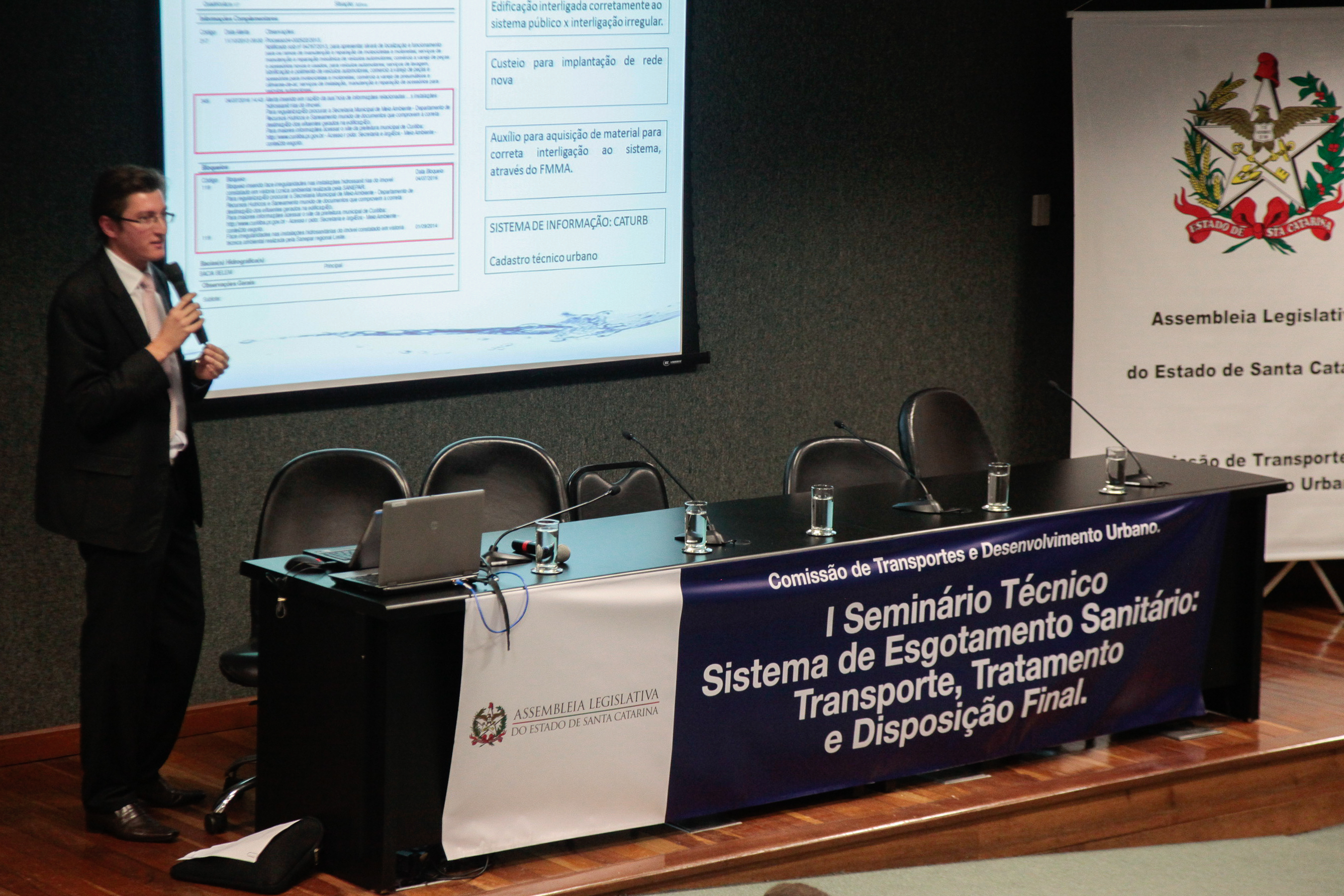 Seminário sobre Esgotamento Sanitário.