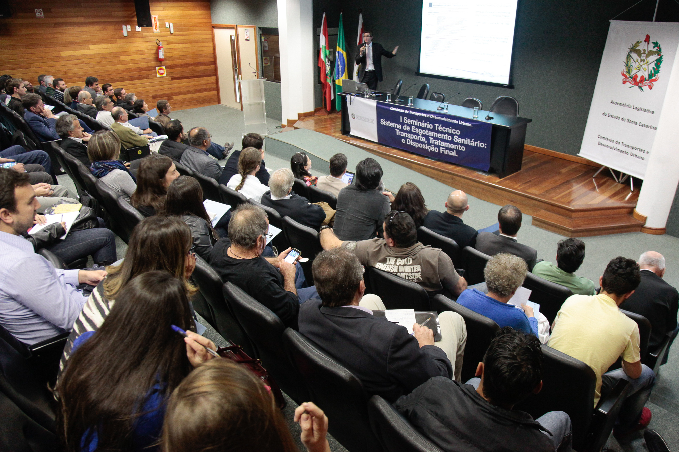 Seminário sobre Esgotamento Sanitário.