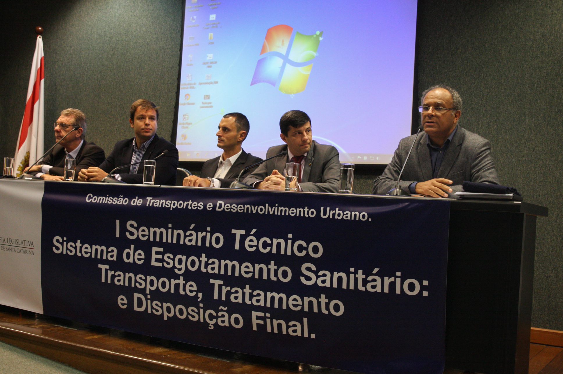 Seminário Esgotamento Sanitário. Vereador Lino Fernando Bragança Peres (PT). Foto Yuri Santos / Agência AL