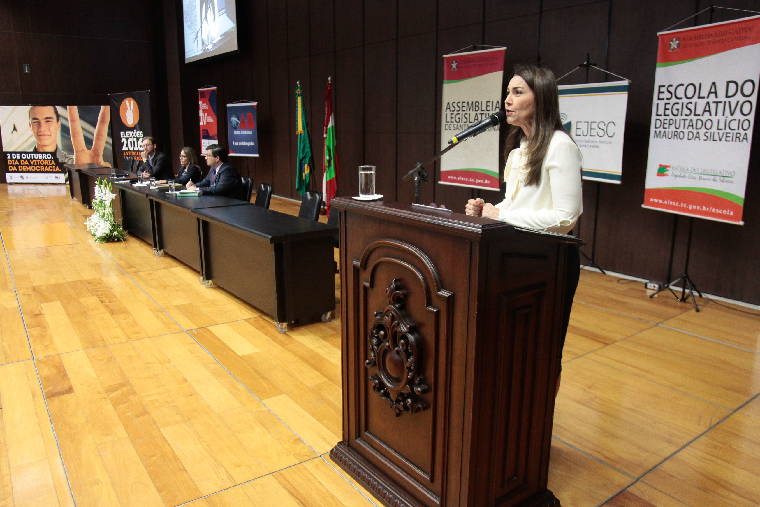 IV Congresso Catarinense de Direito Eleitoral. Margarete Coelho.
