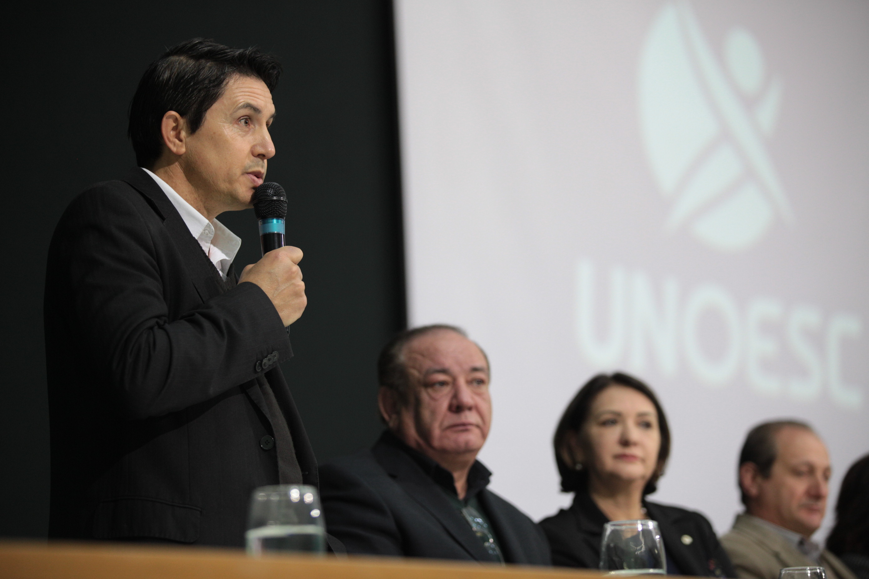 Seminário sobre Políticas e Práticas Inclusivas - Davi Vartha.