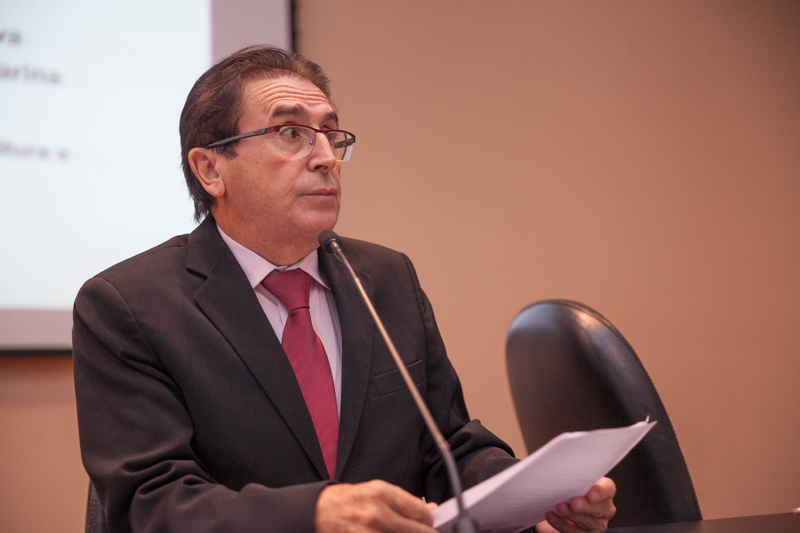 Deputado Antônio Aguiar (PMDB) em Audiência Pública: Situação estrutural das escolas estaduais