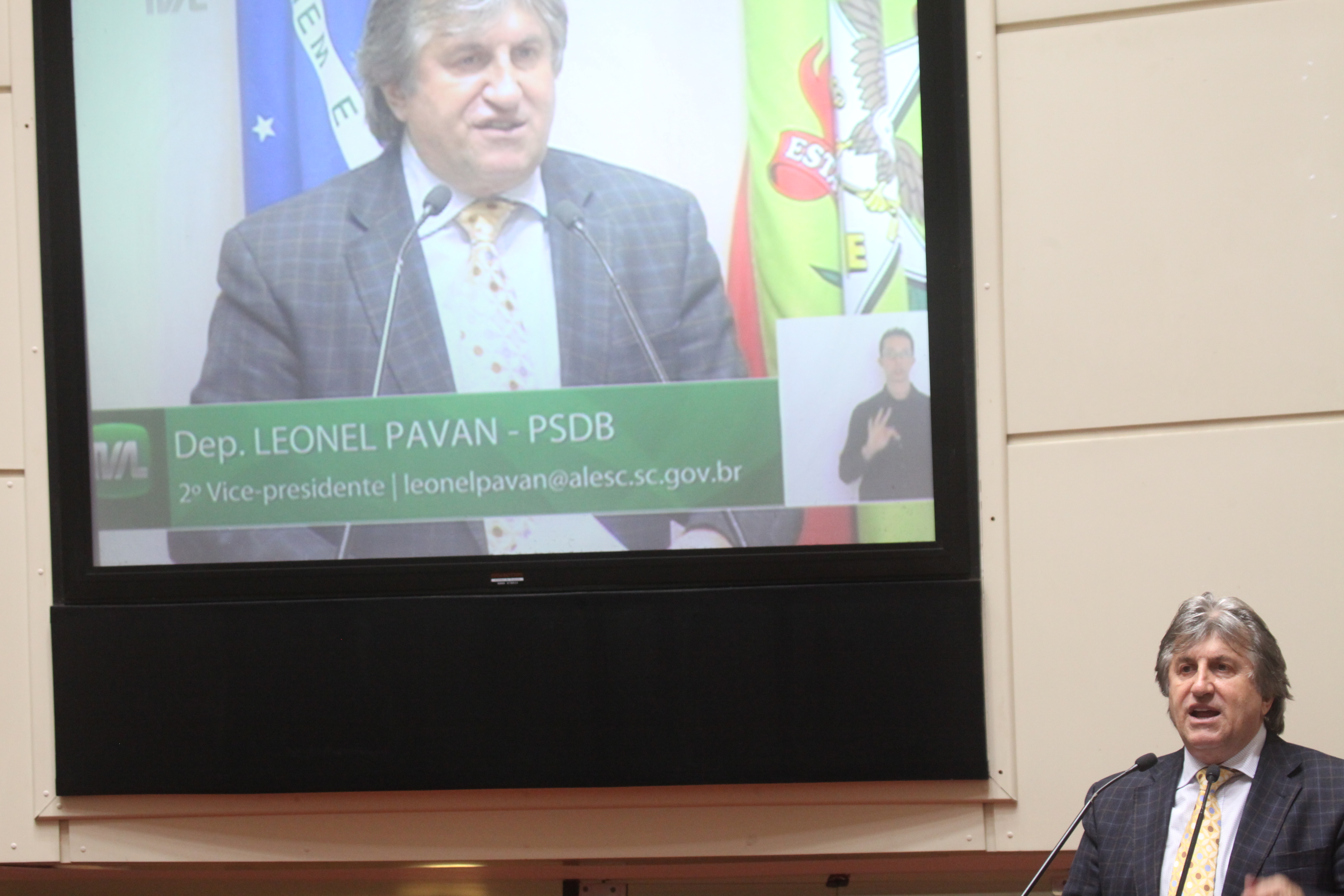 Sessão Ordinária. Deputado Leonel Pavan (PSDB).