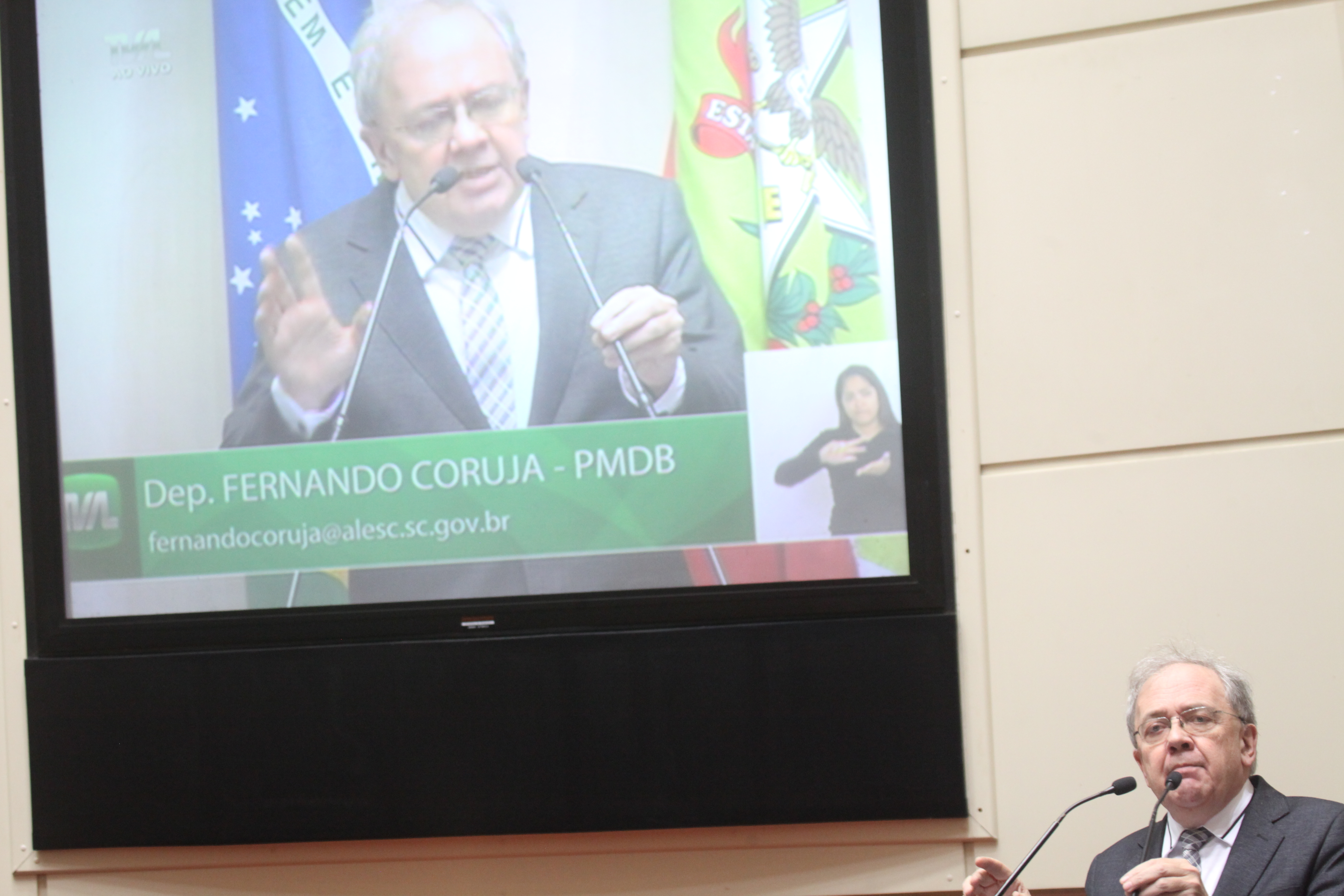 Sessão Ordinária. Deputado Fernando Coruja (PMDB).