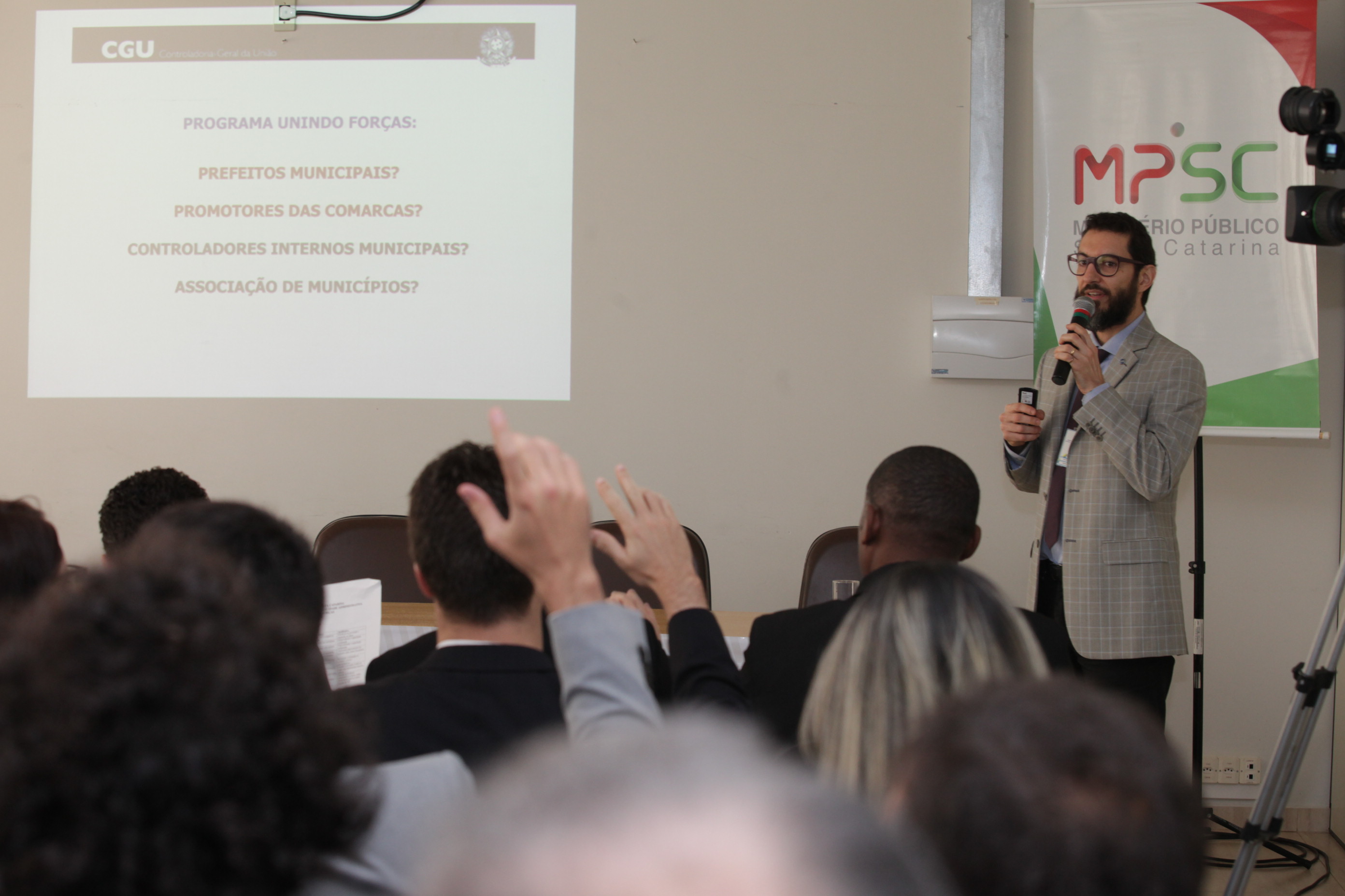 Rodrigo Silva - Auditor da CGU. Seminários Unindo Forças - Ministério Público de Santa Catarina