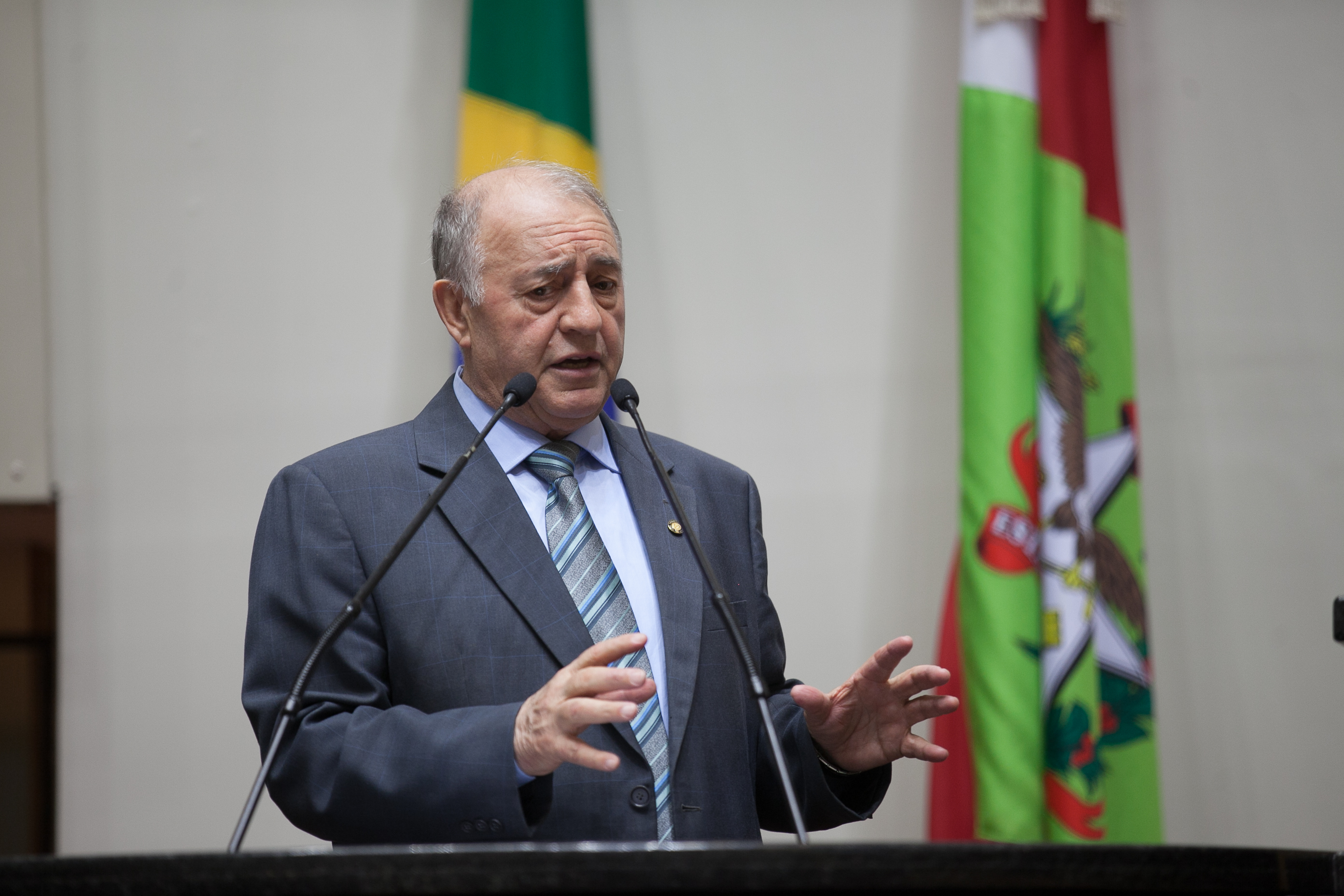 Deputado Natalino Lazare (PR) em Sessão Ordinária