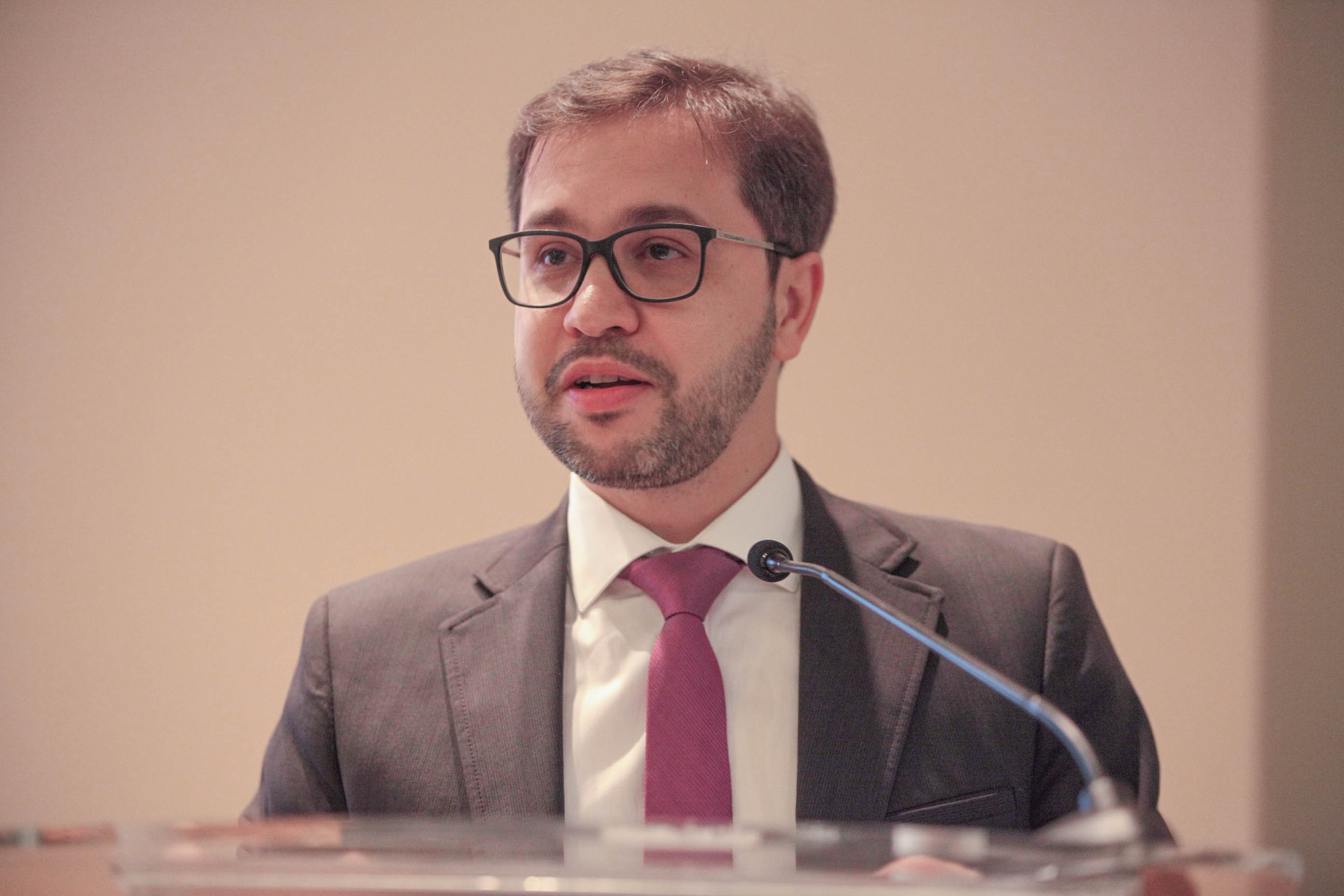 Enio Gentil Vieira Júnior, Advogado da Vara da Infância e da Juventude do Fórum Eduardo Luz em Lançamento do Seminário 