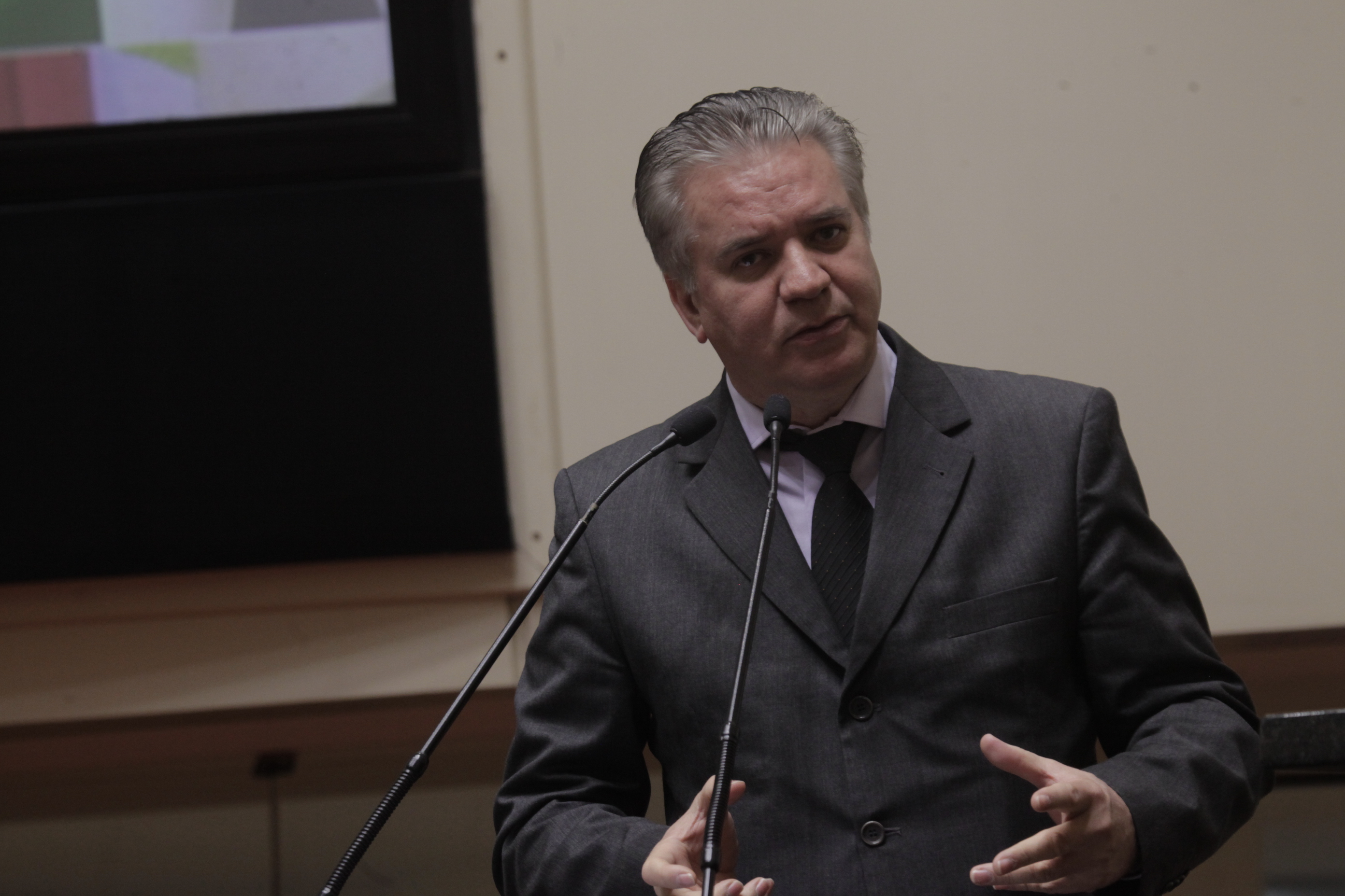 Sessão Ordinária. Deputado César Valduga (PCdoB). Foto: Eduardo Guedes de Oliveira