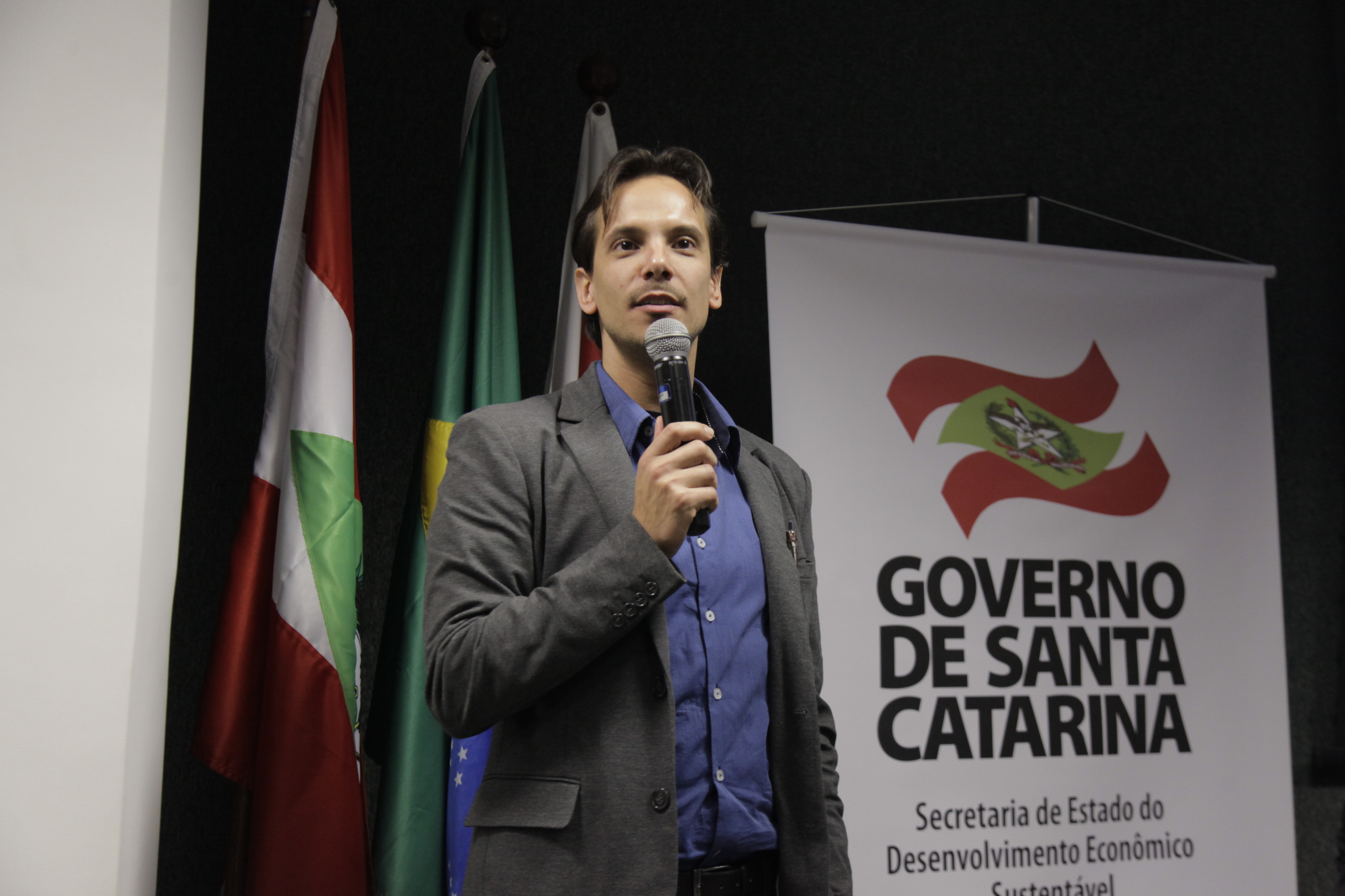 Seminário Estadual Sobre Pagamento por Serviços Ambientais. Luis Antônio de Freitas (Diretoria de Mudanças Climáticas).