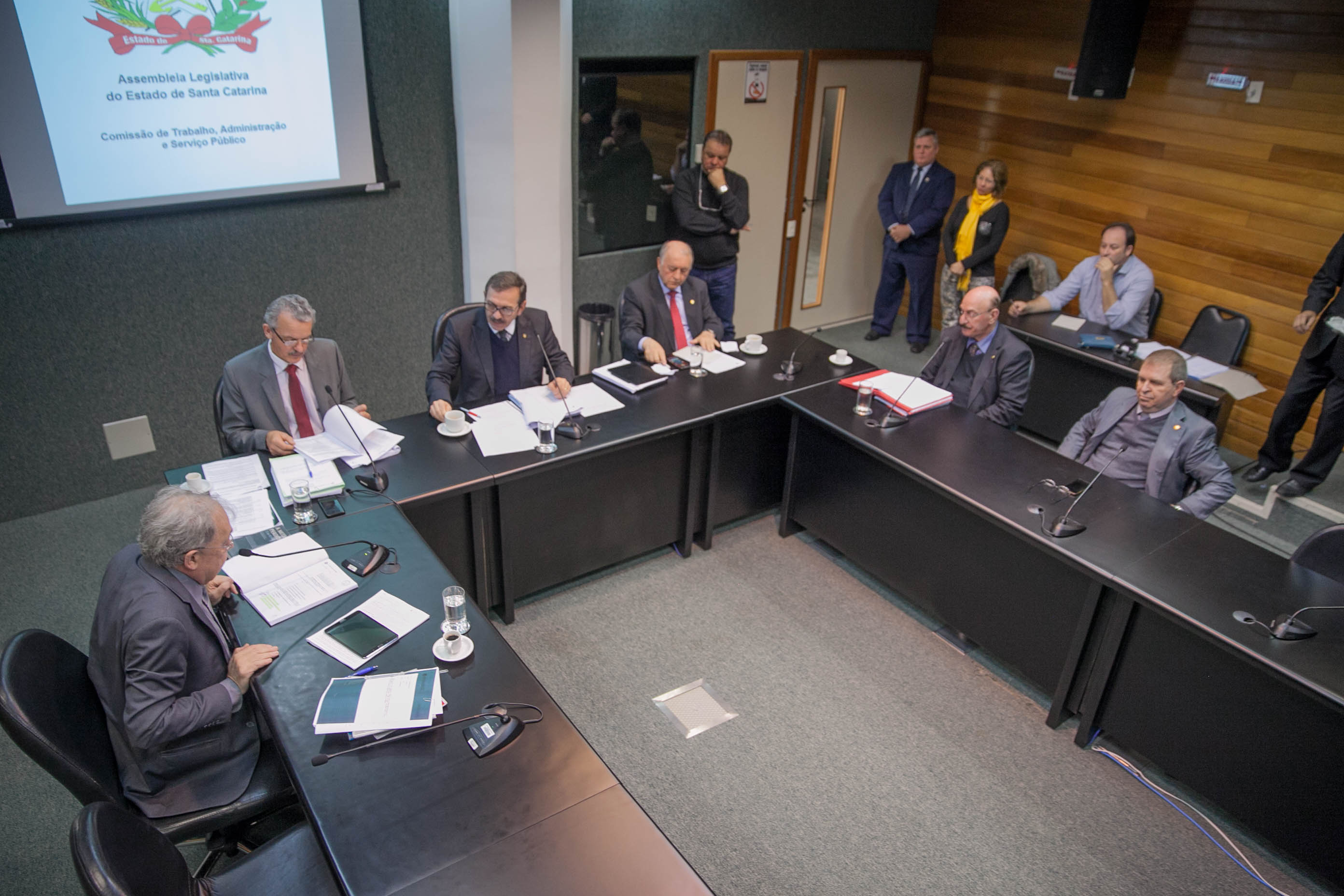 Comissão de Trabalho, Administração e Serviço Público.