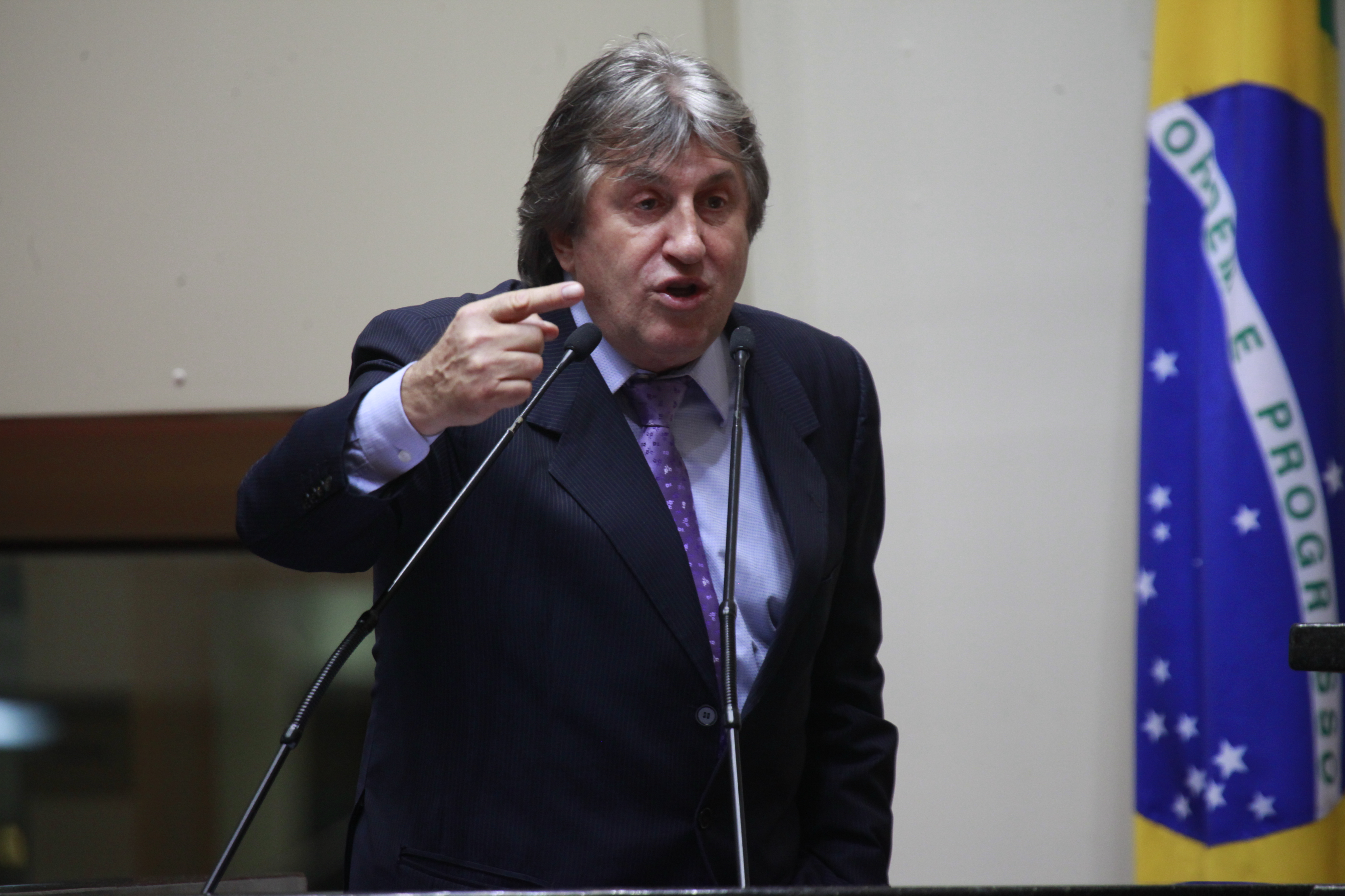 Sessão Ordinária. Deputado Leonel Pavan (PSDB).