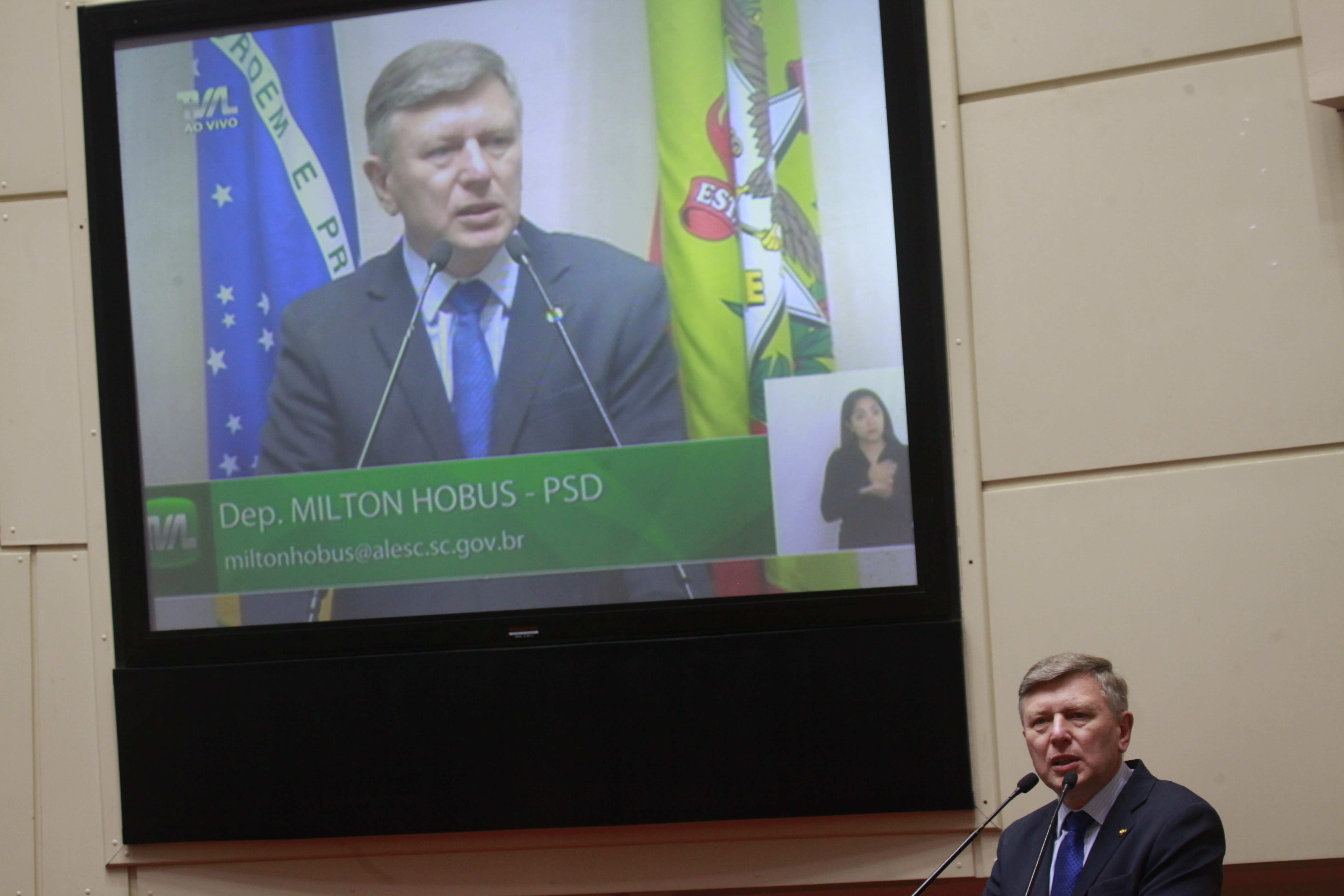 Sessão Ordinária. Deputado Milton Hobus (PSD).