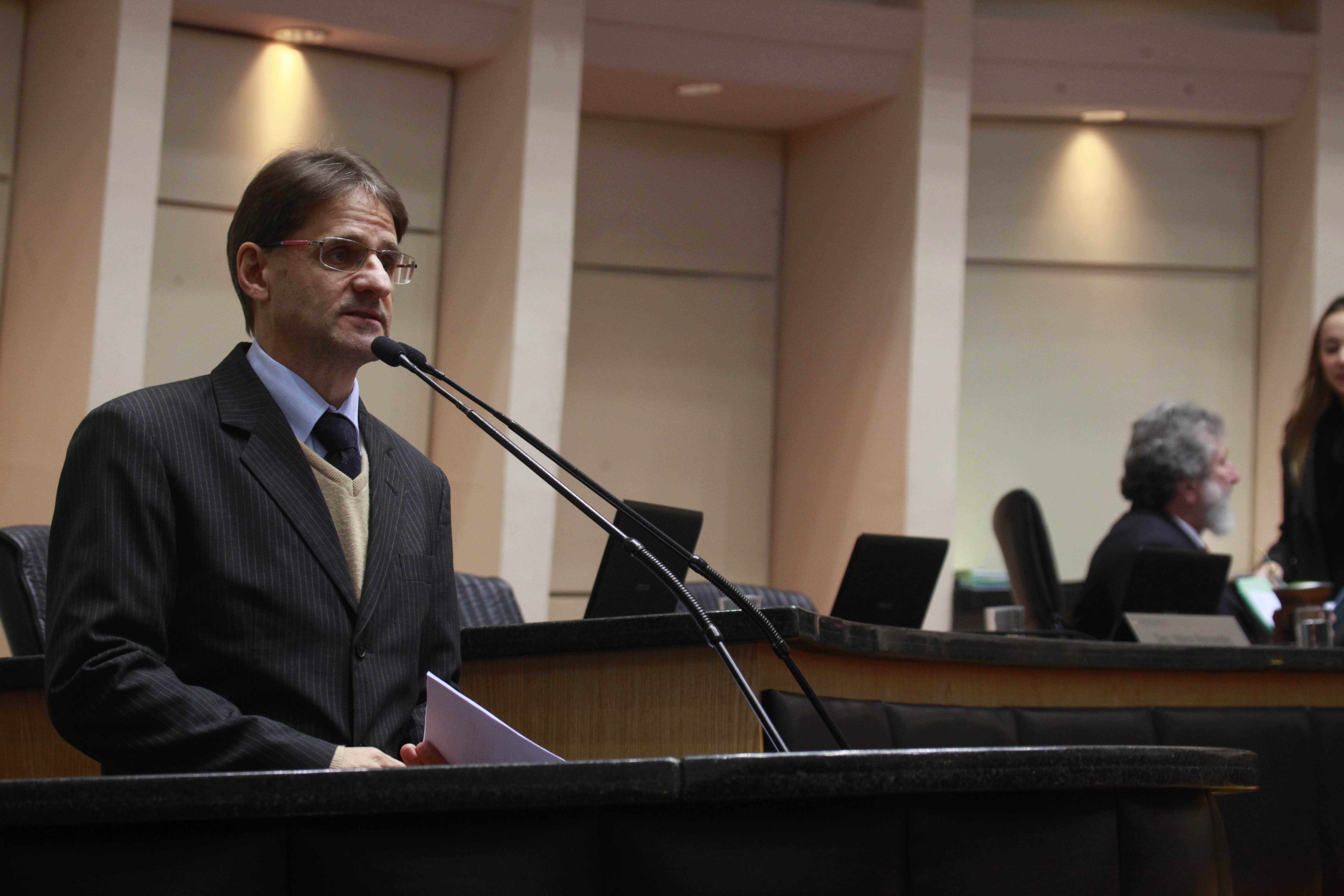 Sessão Ordinária. Deputado Neodi Saretta (PT).