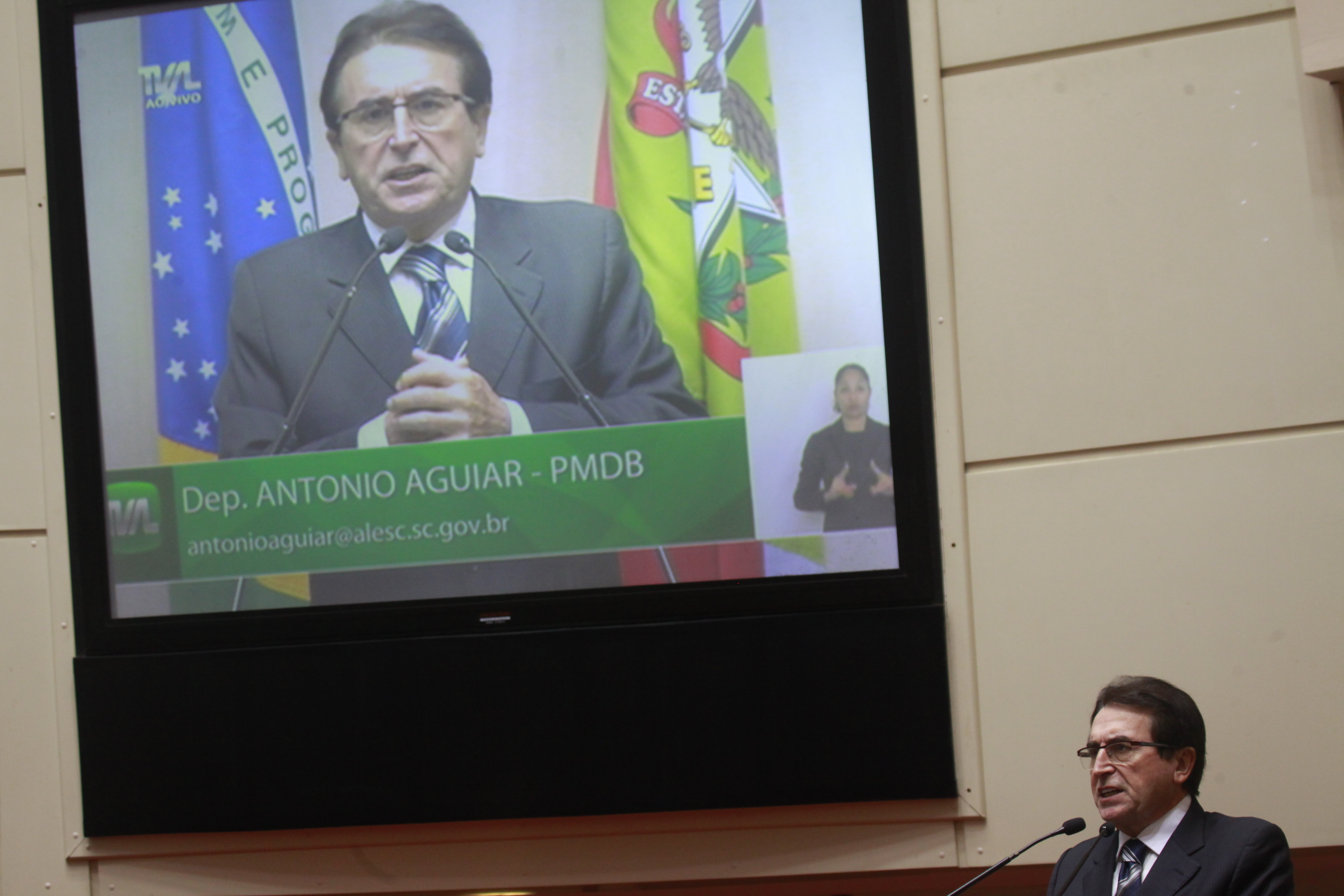 Sessão Ordinária. Deputado Antônio Aguiar (PMDB).