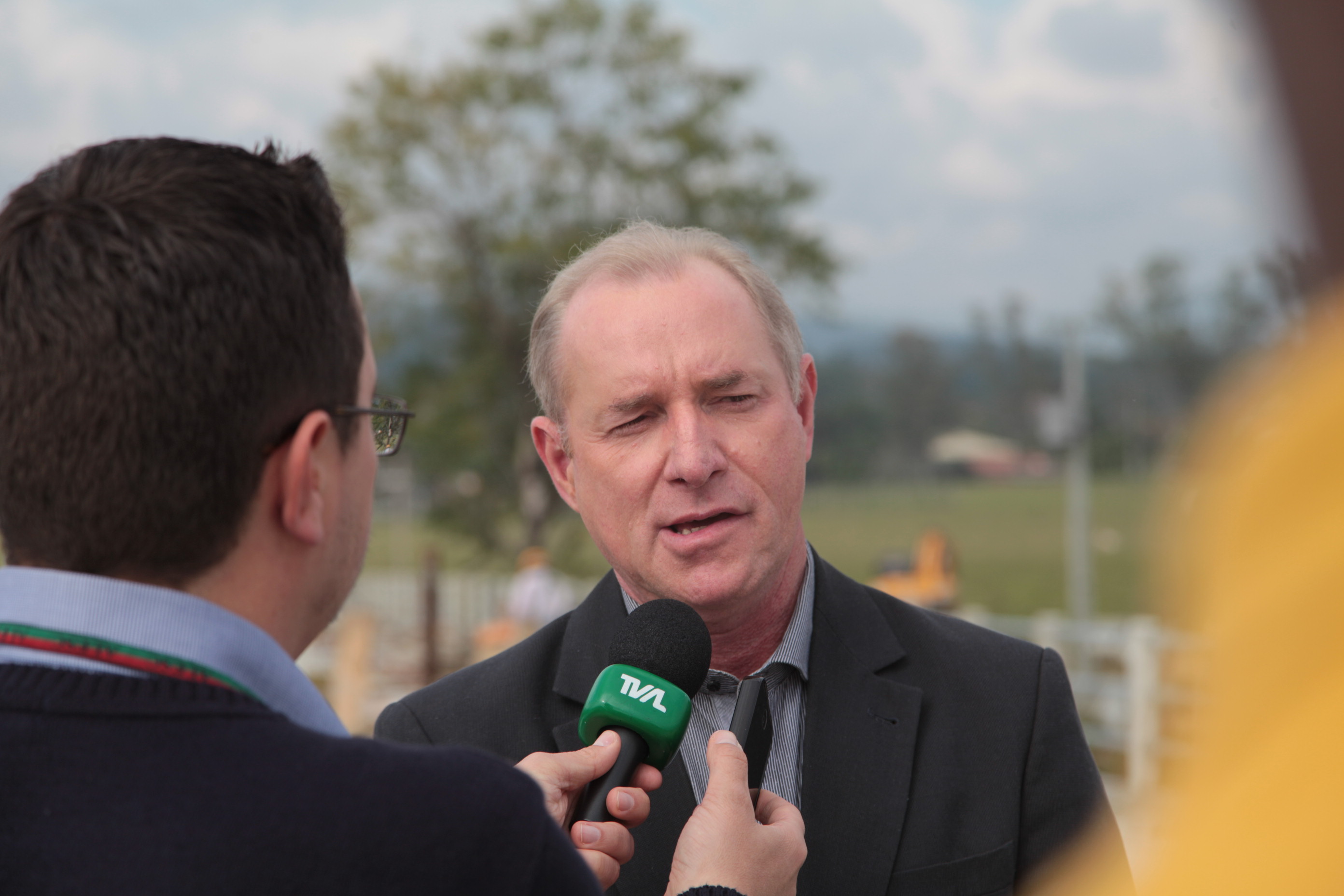 Deputado Aldo Schneider visita Indaial. Deputado Aldo Schneider (PMDB).