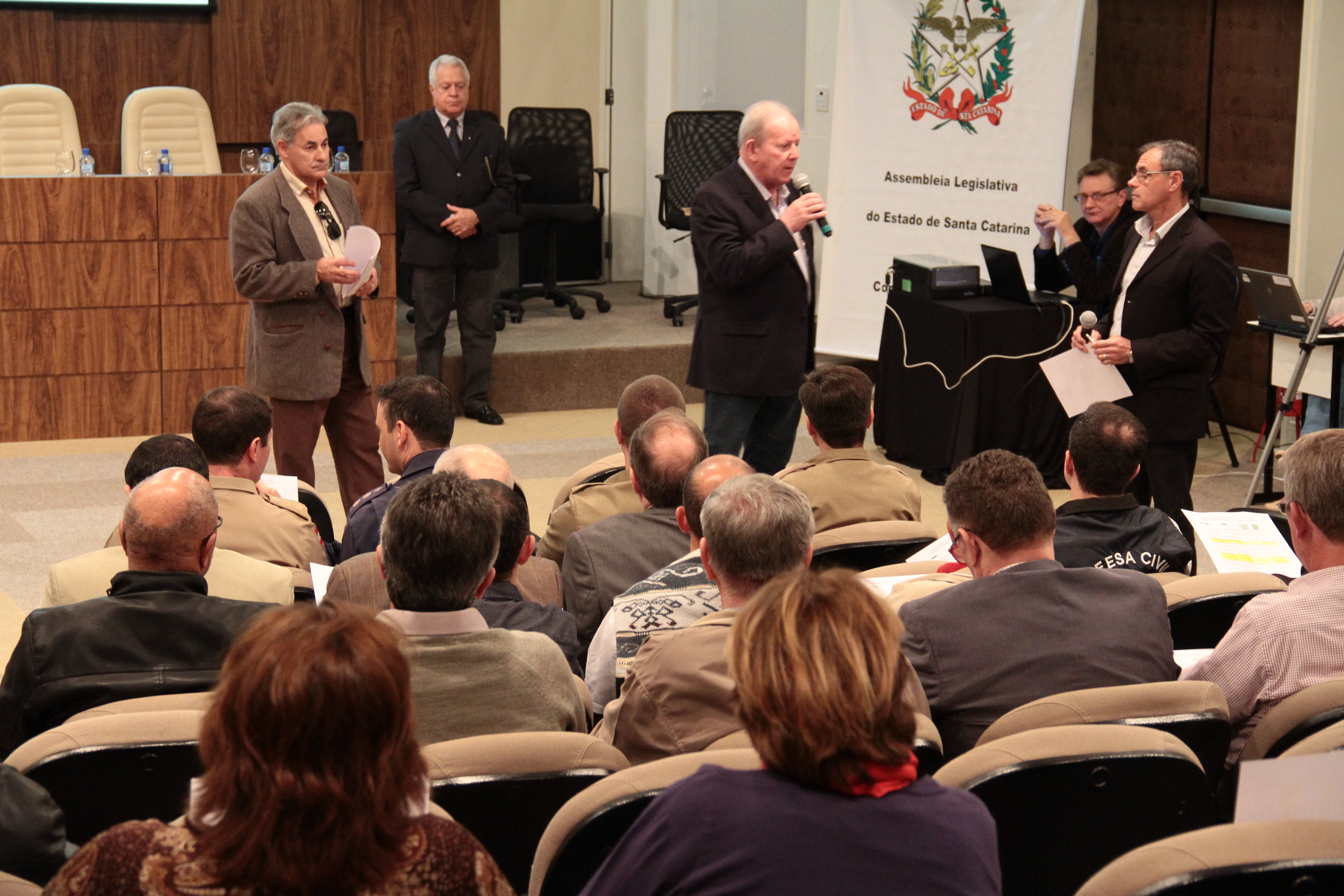 Audiência Pública do Orçamento Regionalizado em São José.