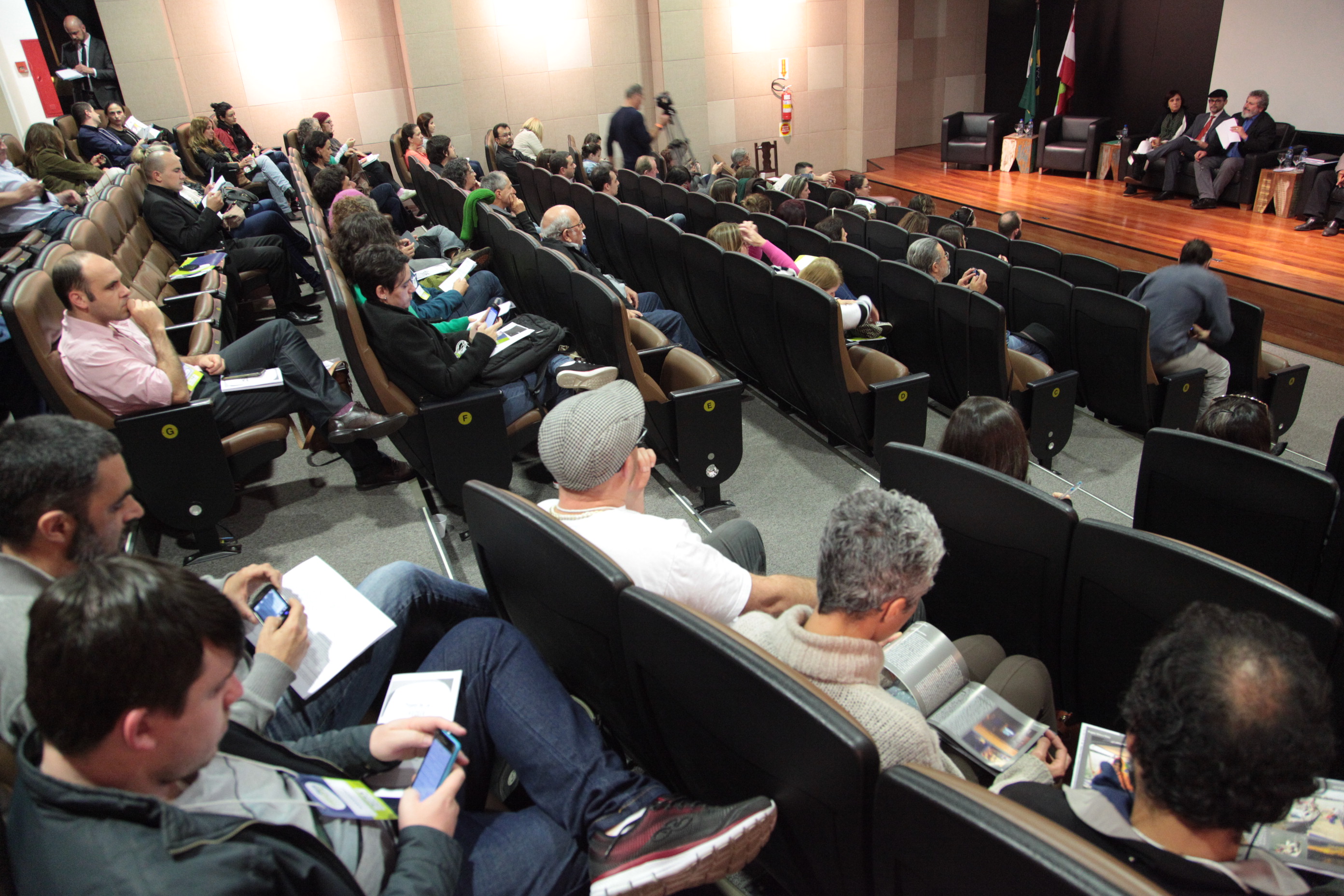 Audiência Pública sobre o PL nº 143.4/2014 que Institui a Política Estadual de Cultura Viva.