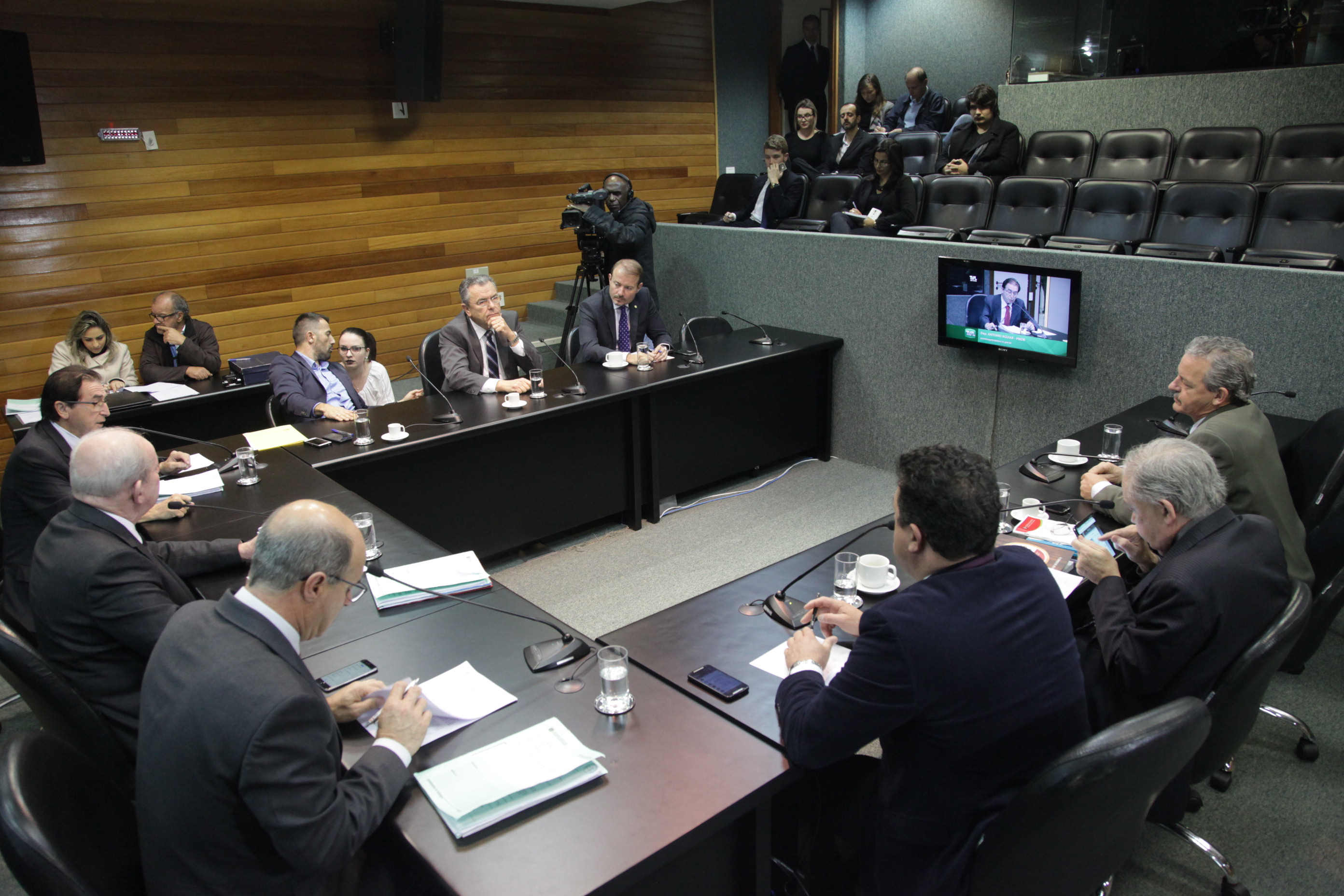 Comissão de Finanças  e Tributação.