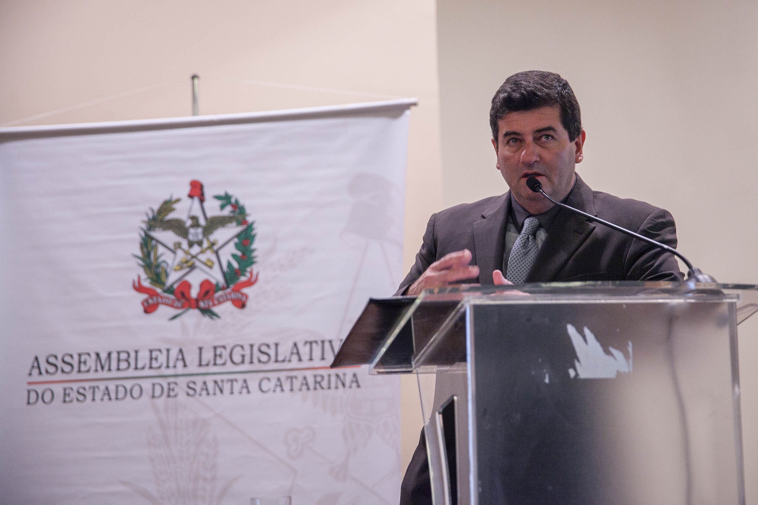 Seminário de Diretrizes de Oxigenoterapia e Ventilação.
