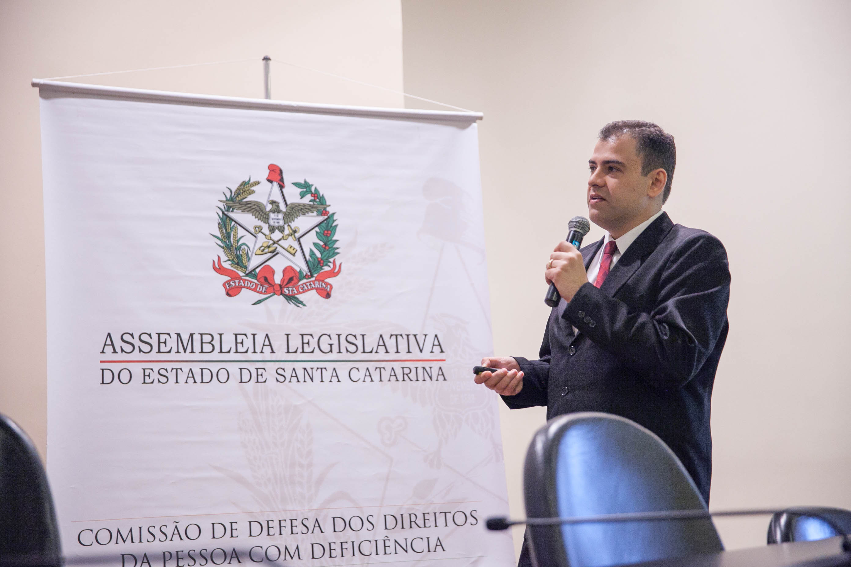 Dr. Camilo Fernandes em Seminário de Diretrizes de Oxigenoterapia e Ventilação.