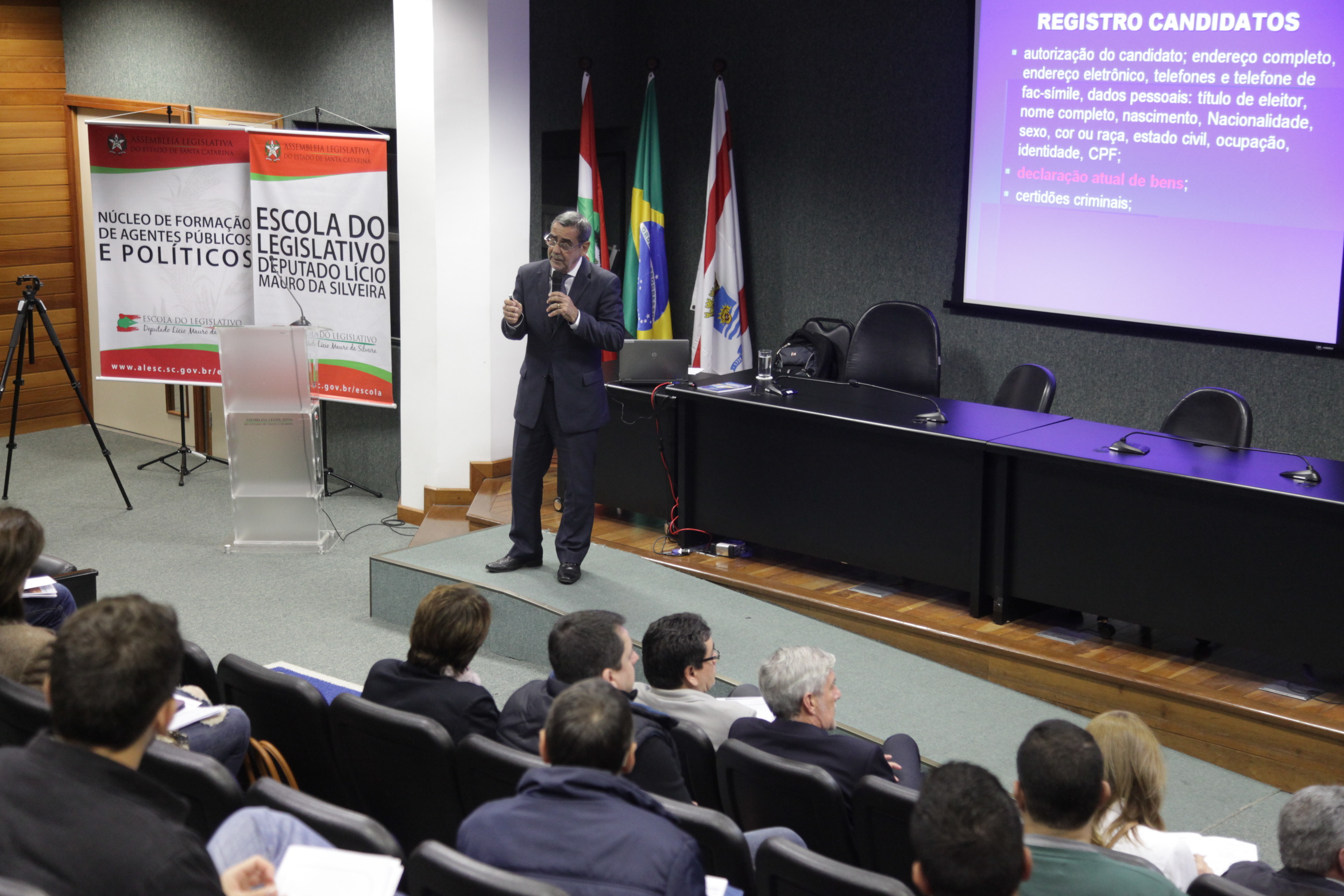 Palestra sobre Direito Eleitoral. José Alexandre Machado.