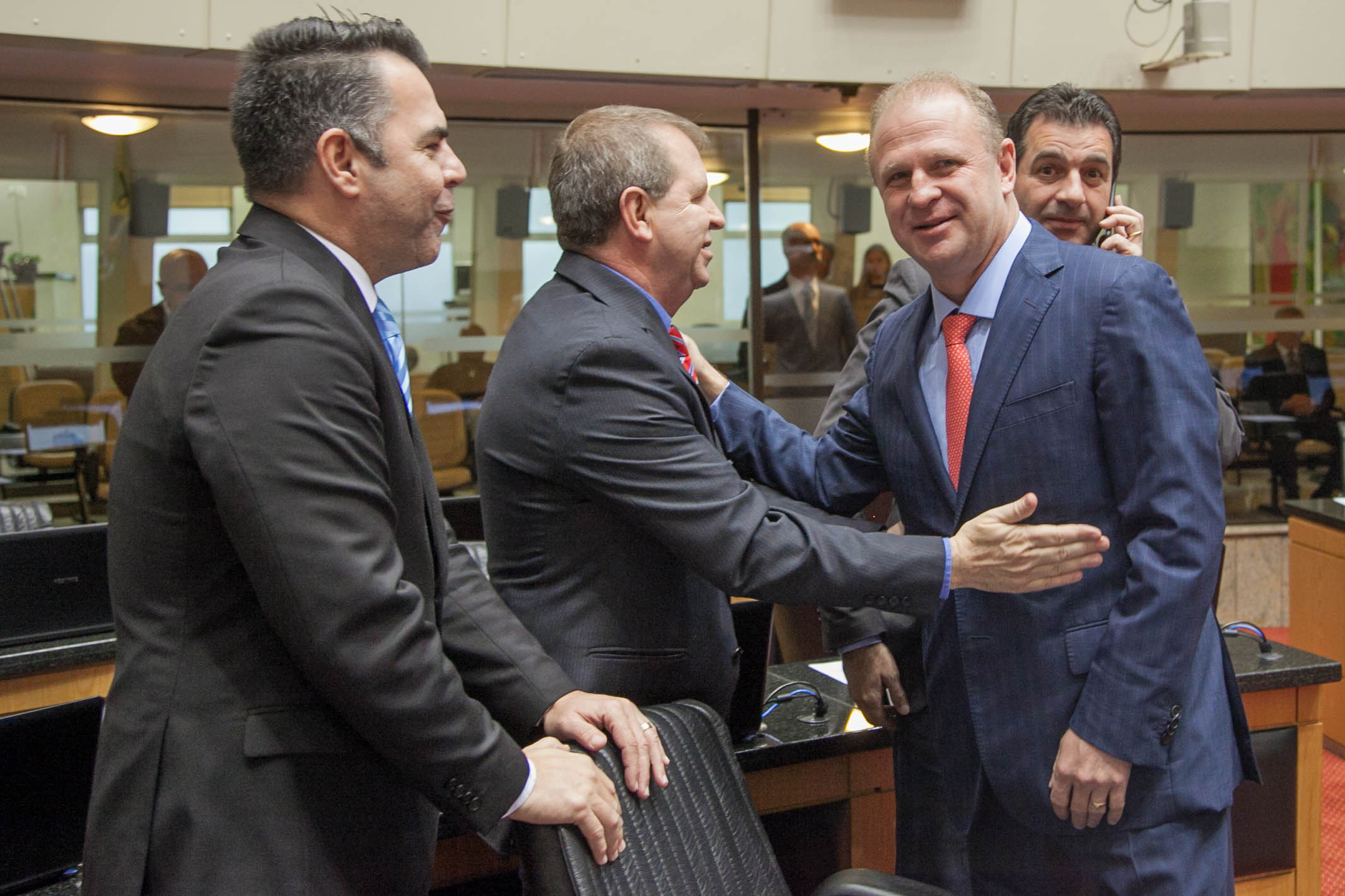 Deputado Luiz Fernando Vampiro (PMDB), Deputado Maurício Eskudlark (PR) e Deputado Gelson Merisio (PSD) em Sessão Ordinária