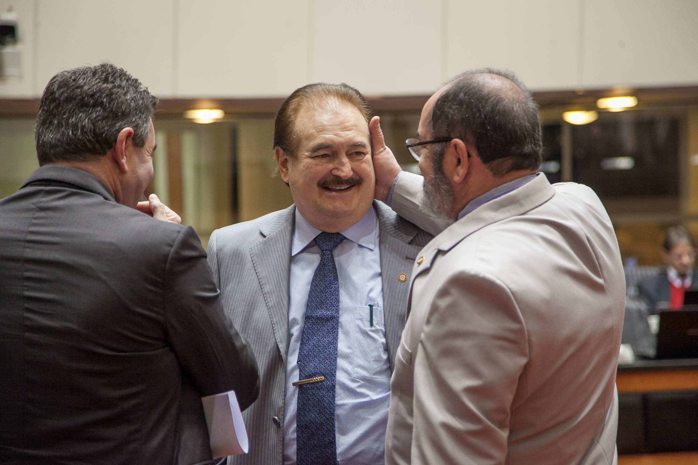 Deputado Valdir Cobalchini (PMDB), Deputado Narcizo Parisotto (PTB) e Deputado Roberto Salum (PRB) em Sessão Ordinária