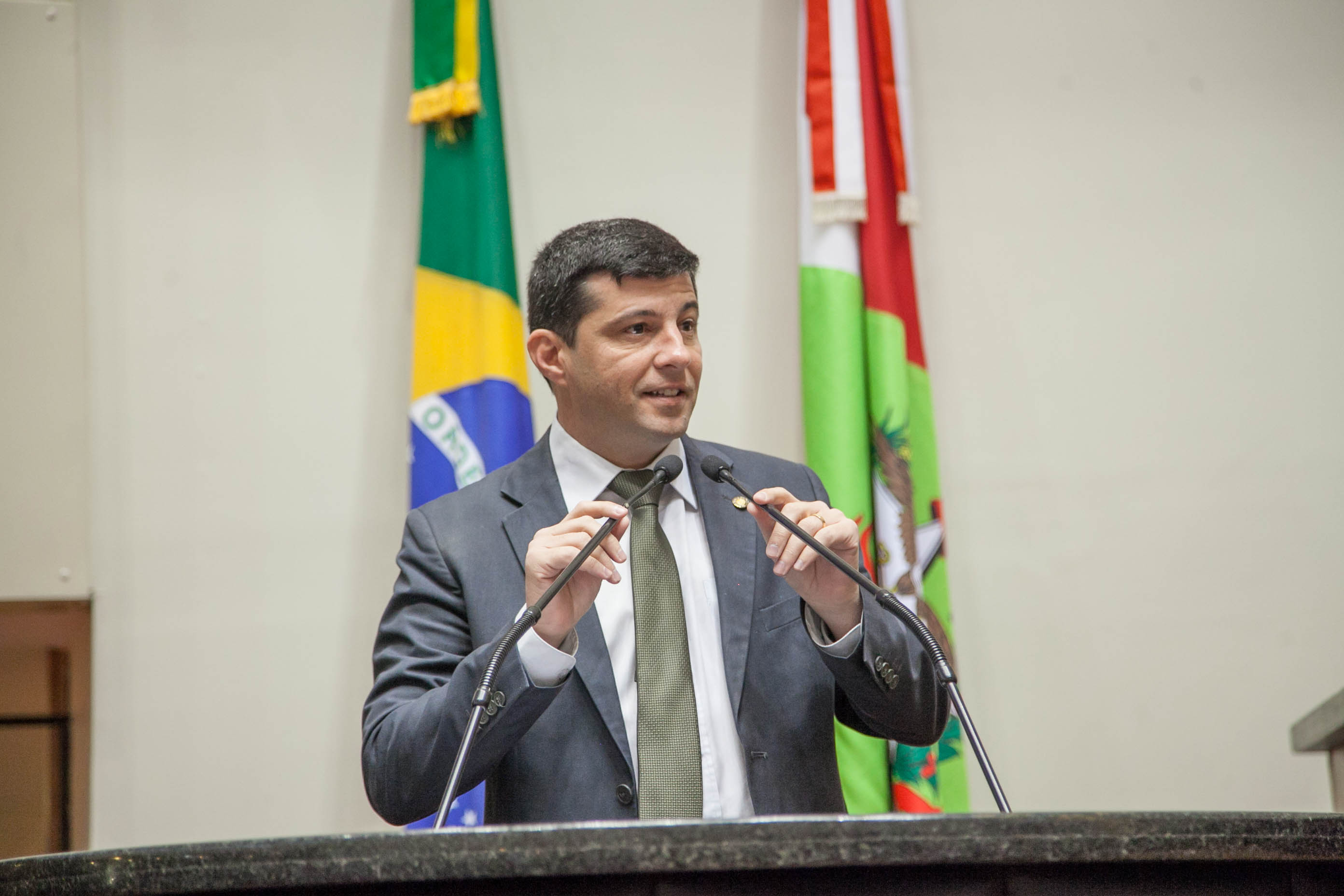 Deputado Fábio Flôr (PP) em Sessão Ordinária