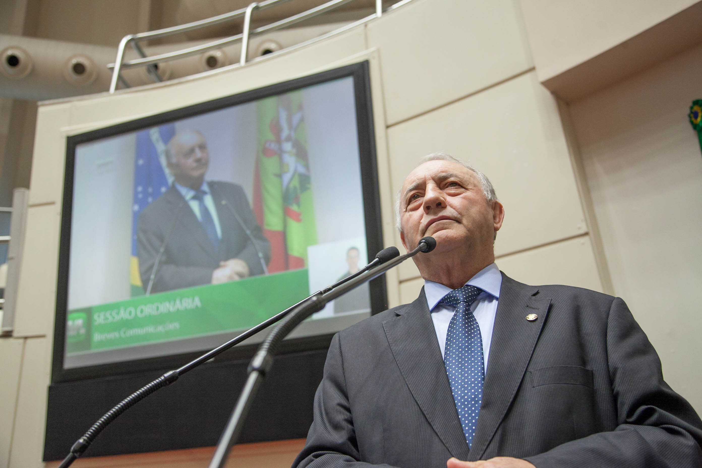 Deputado Natalino Lazare (PR) em Sessão Ordinária