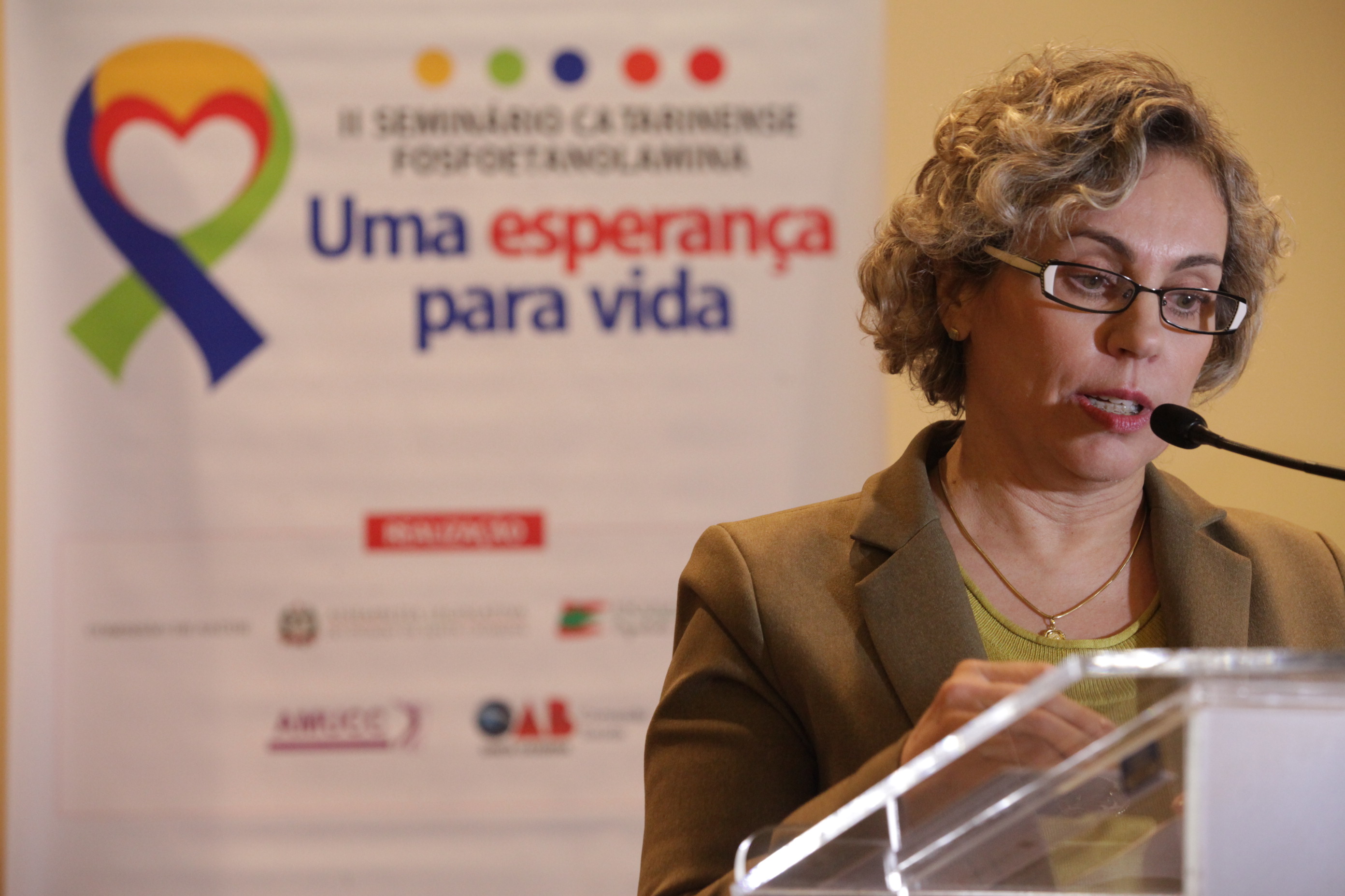 Deputada Ana Paula Lima (PT). II Seminário Sobre Fosfoetanolamina Sintética.