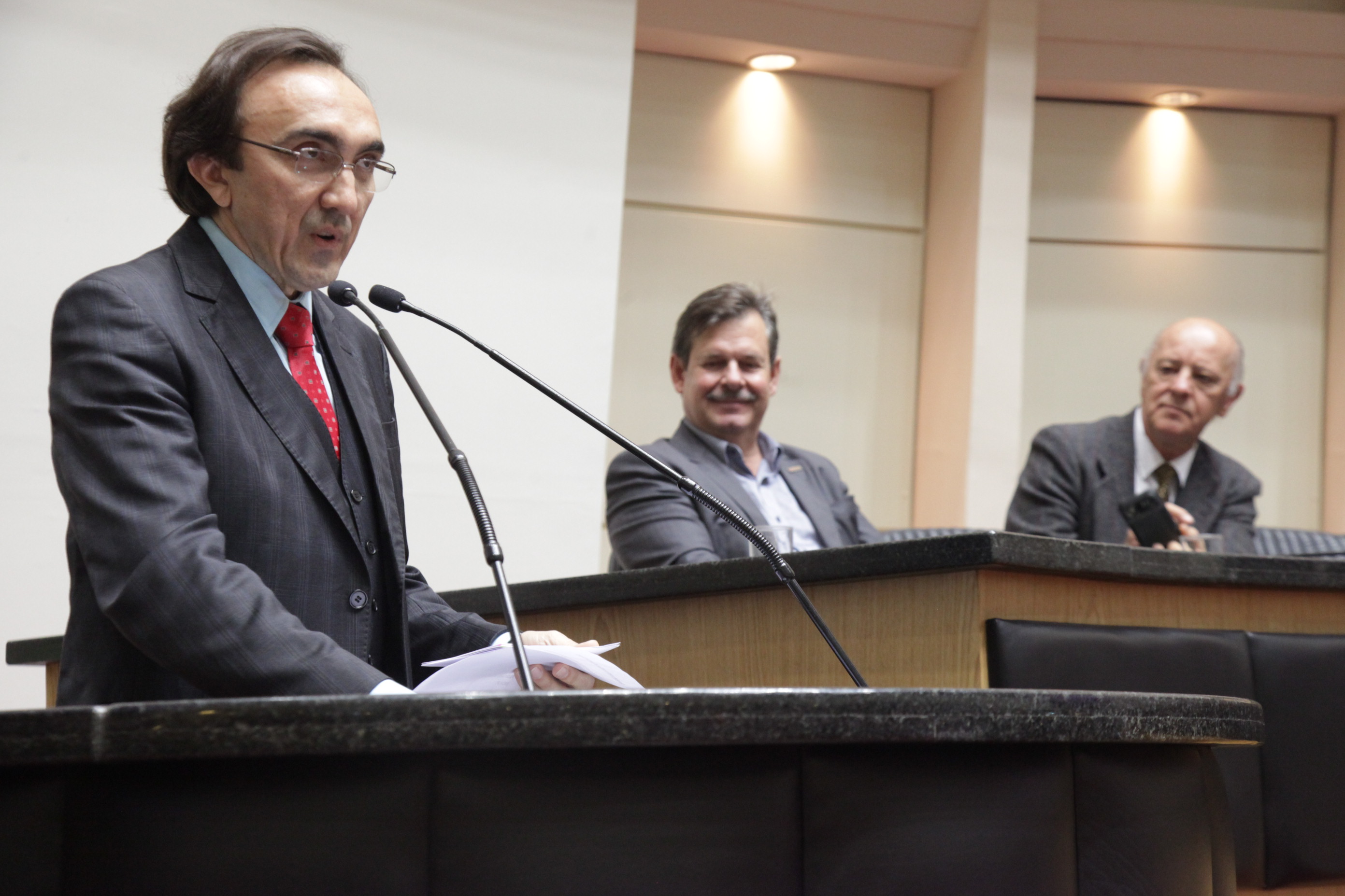 Professor Antonio Heronaldo de Sousa. Concessão do Título de Cidadão Catarinense ao Professor ex-Reitor da Udesc Antonio Heronaldo de Sousa.