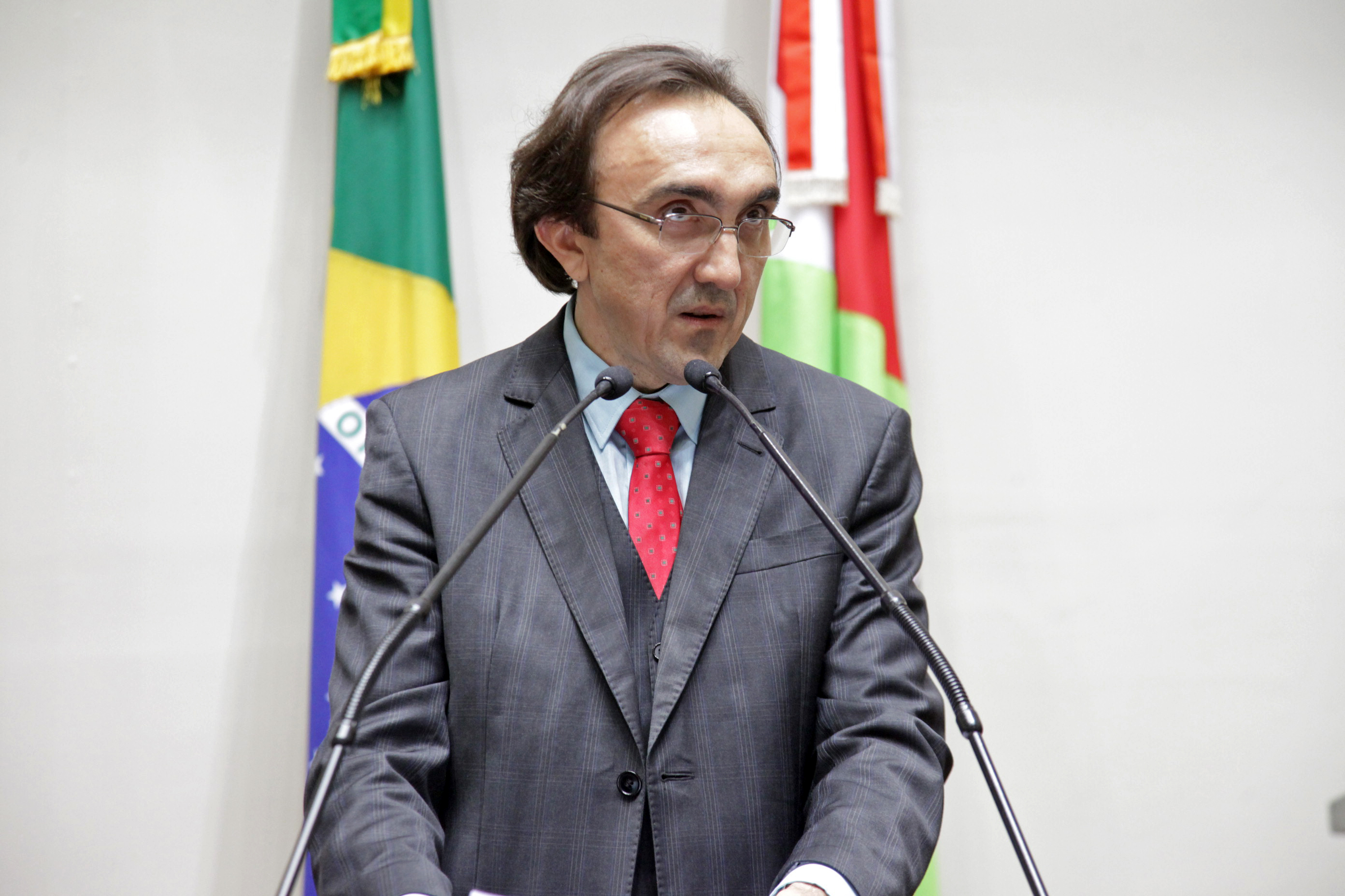 Professor Antonio Heronaldo de Sousa. Concessão do Título de Cidadão Catarinense ao Professor ex-Reitor da Udesc Antonio Heronaldo de Sousa.