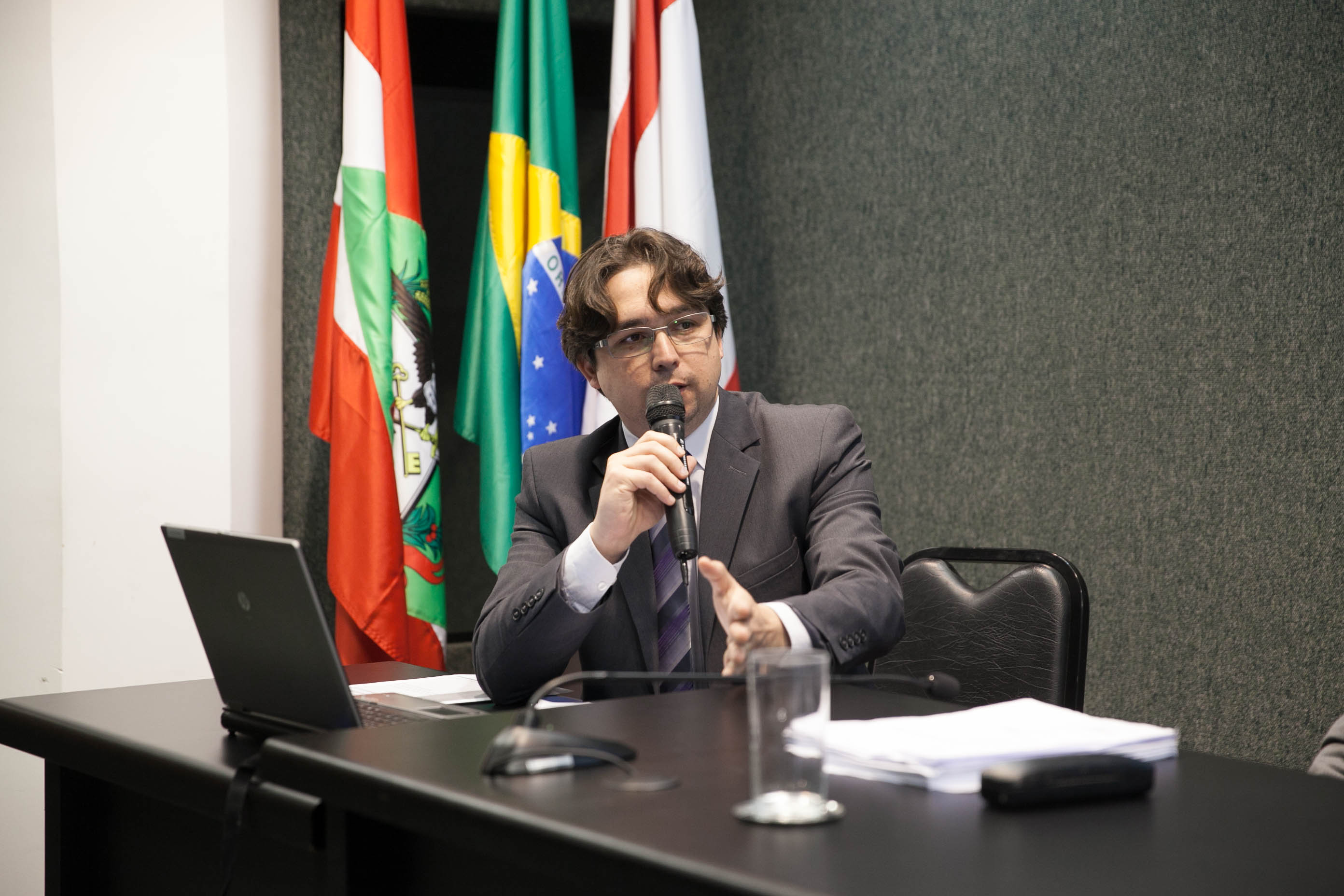 Cleverton Vieira, Diretor Jurídico da SC Participações e Parcerias (SCPAR) em Audiência Pública - Direito à Complementação da Aposentadoria dos Trabalhadores do Porto de Imbituba.