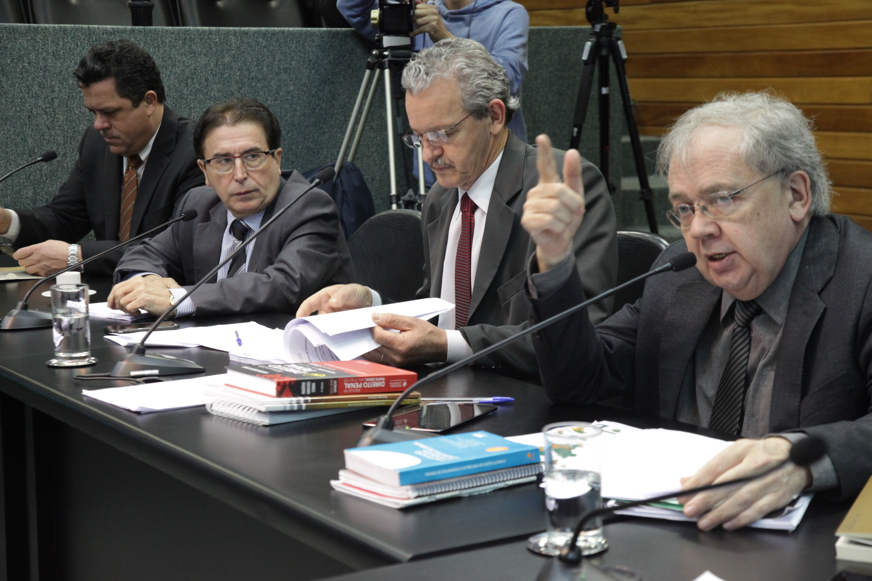 Comissão de Finanças e Tributação.