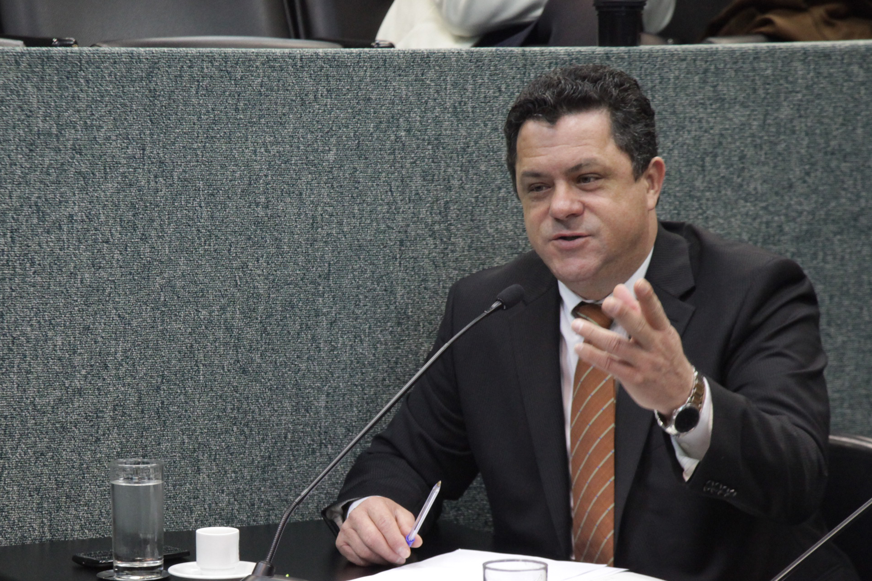Comissão de Finanças e Tributação.