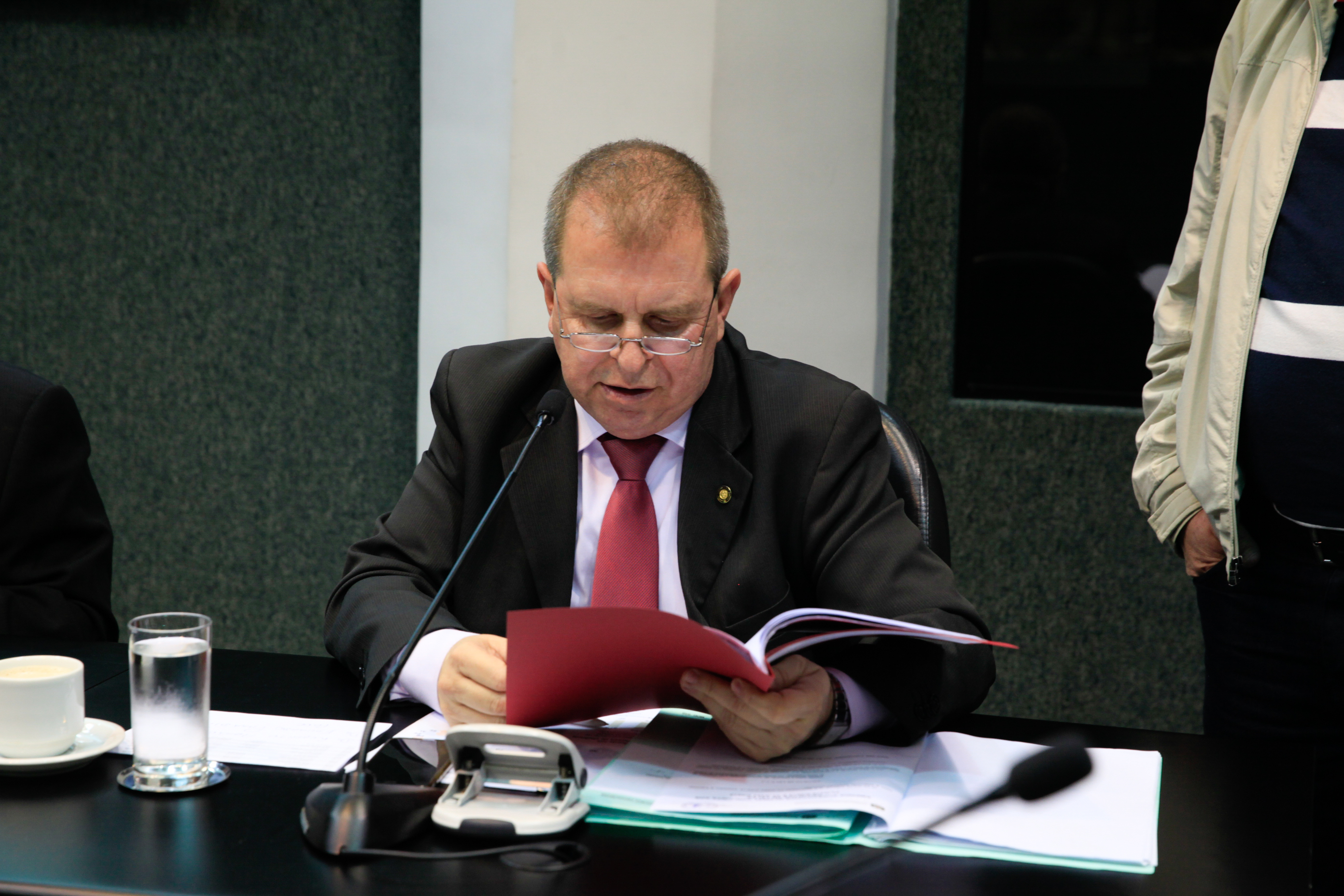 Comissão de Segurança Pública. Deputado Maurício Eskudlark (PR).